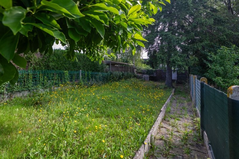 Te renoveren woning met2 slaapkamers op een totale oppervlakte van 481m². foto 2