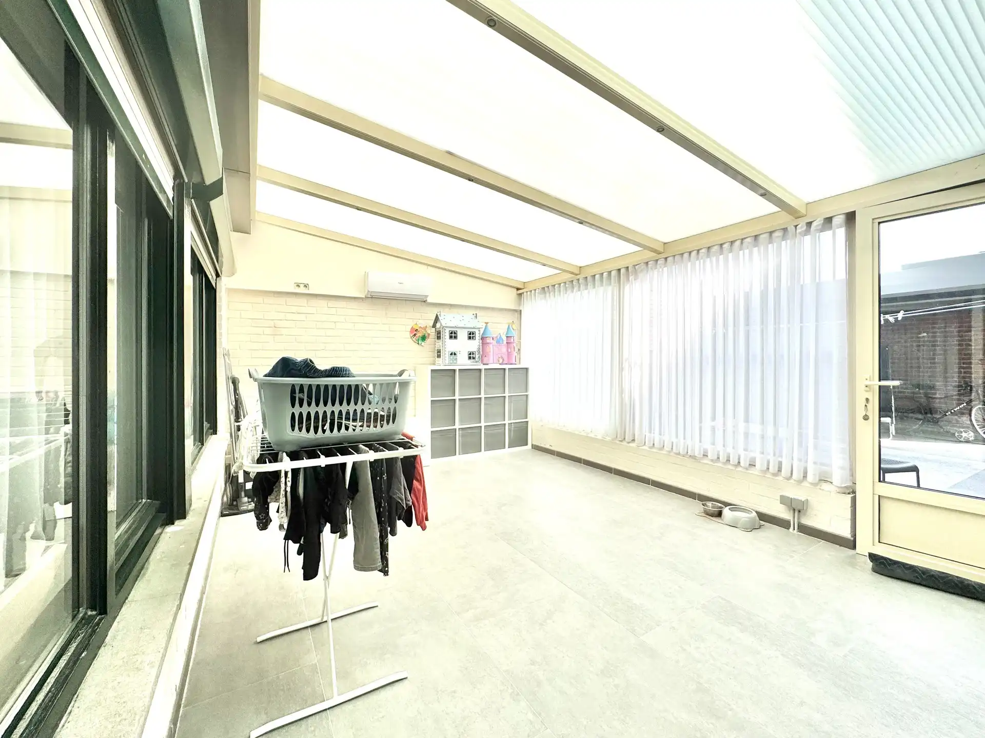 GERENOVEERDE GELIJKVLOERSE WONING | 3 KAMERS | GARAGE | 274 M² foto 14