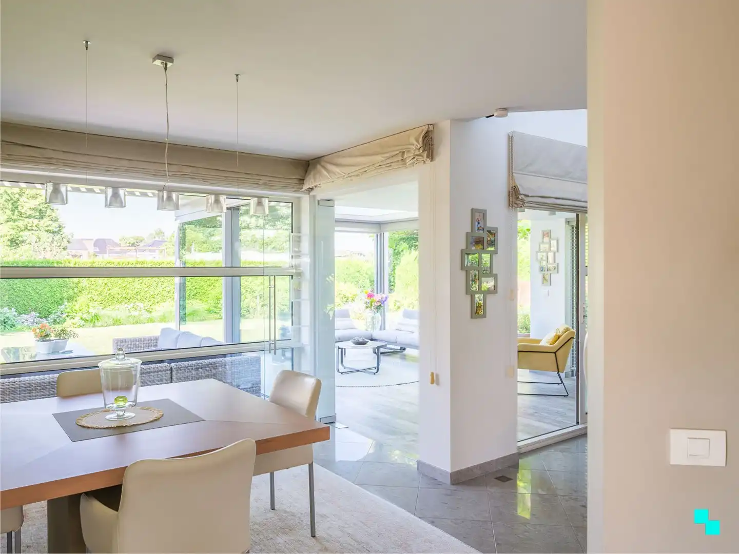 Lichtrijke villa met vier slaapkamers en zonnige tuin in Merelbeke Kwenenbos foto 10