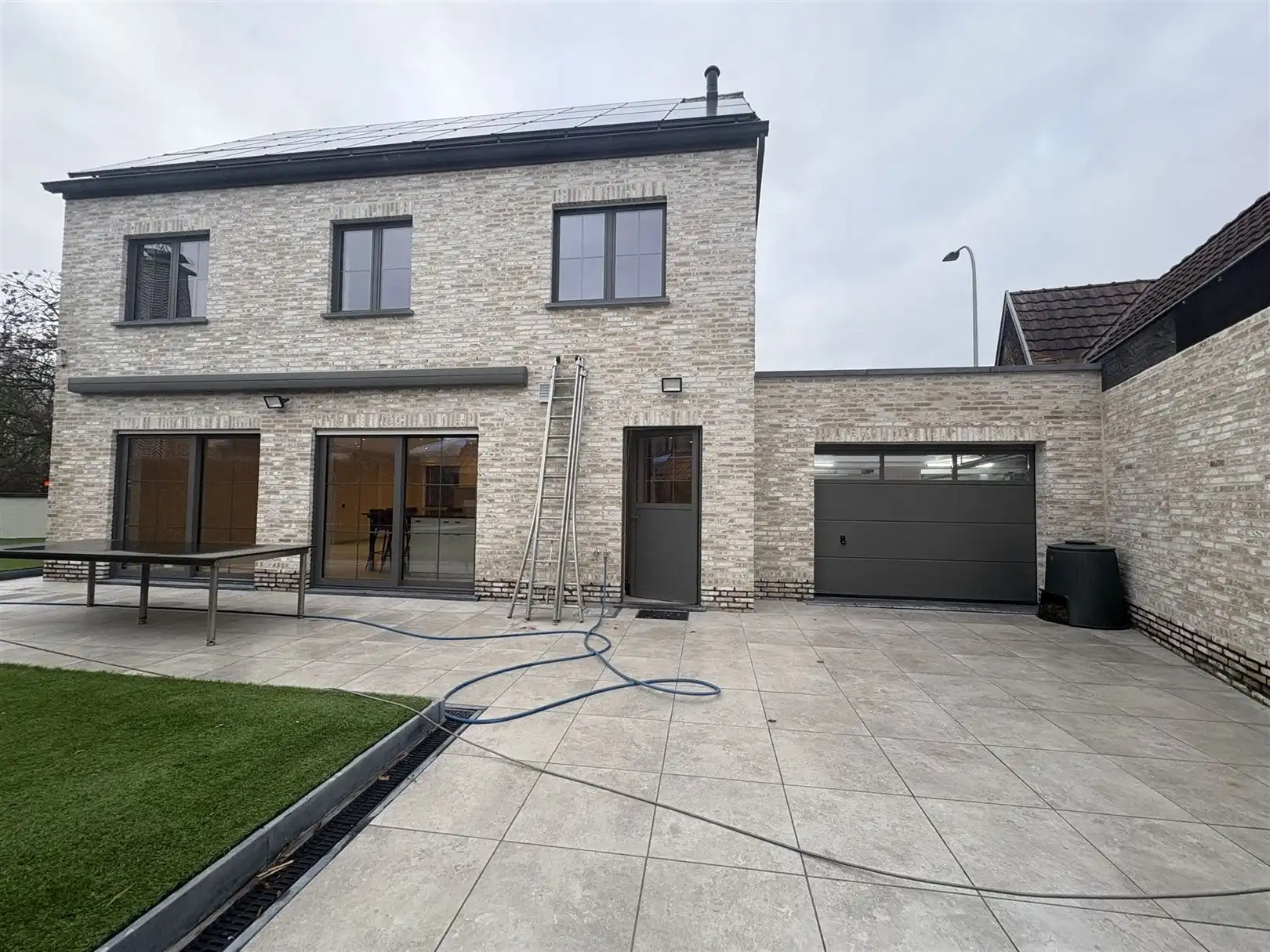 Woning te huur met luxe en elegante afwerking! foto 18