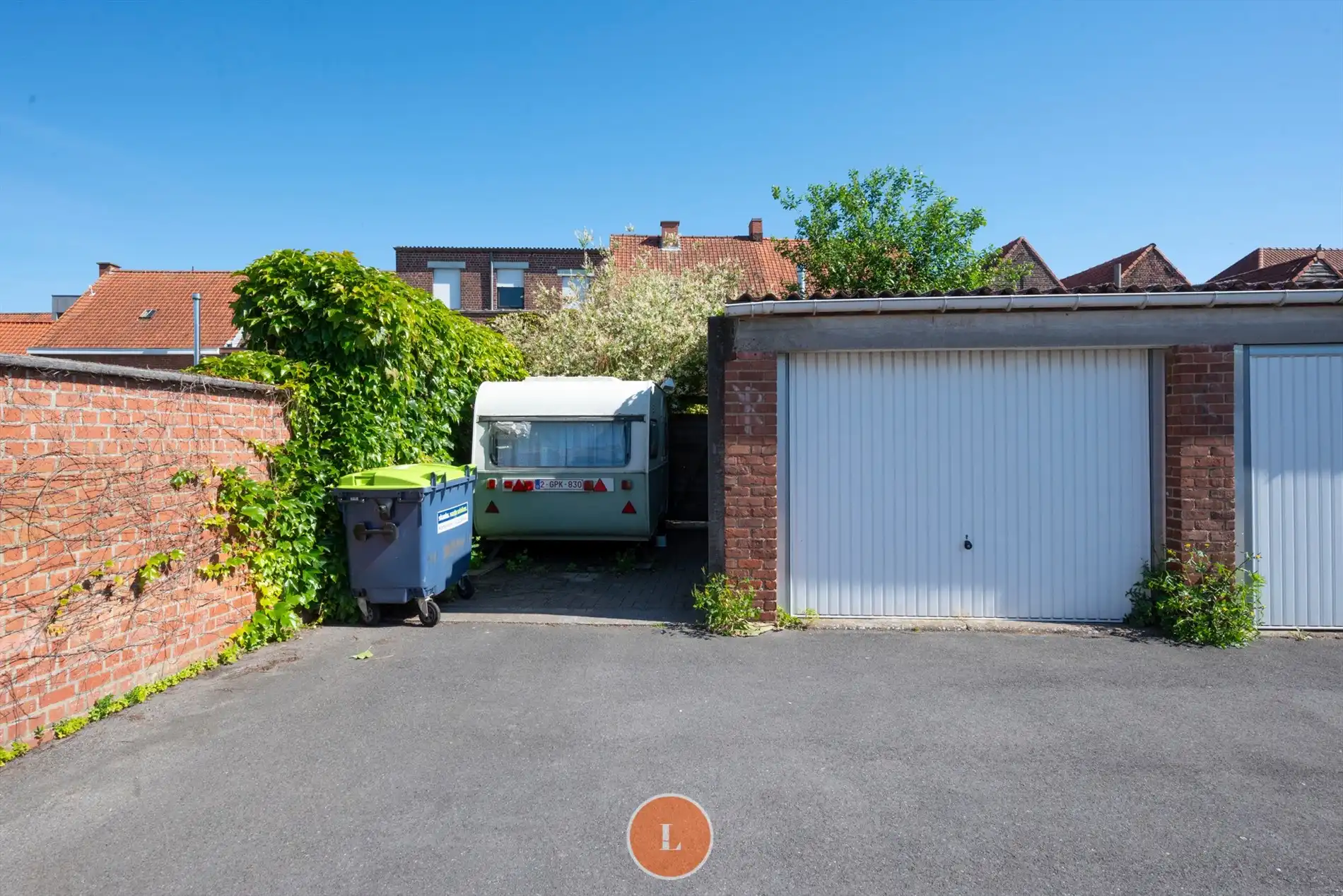 Handelspand met duplexappartement, tuin en garage in het hart van Lauwe foto 3