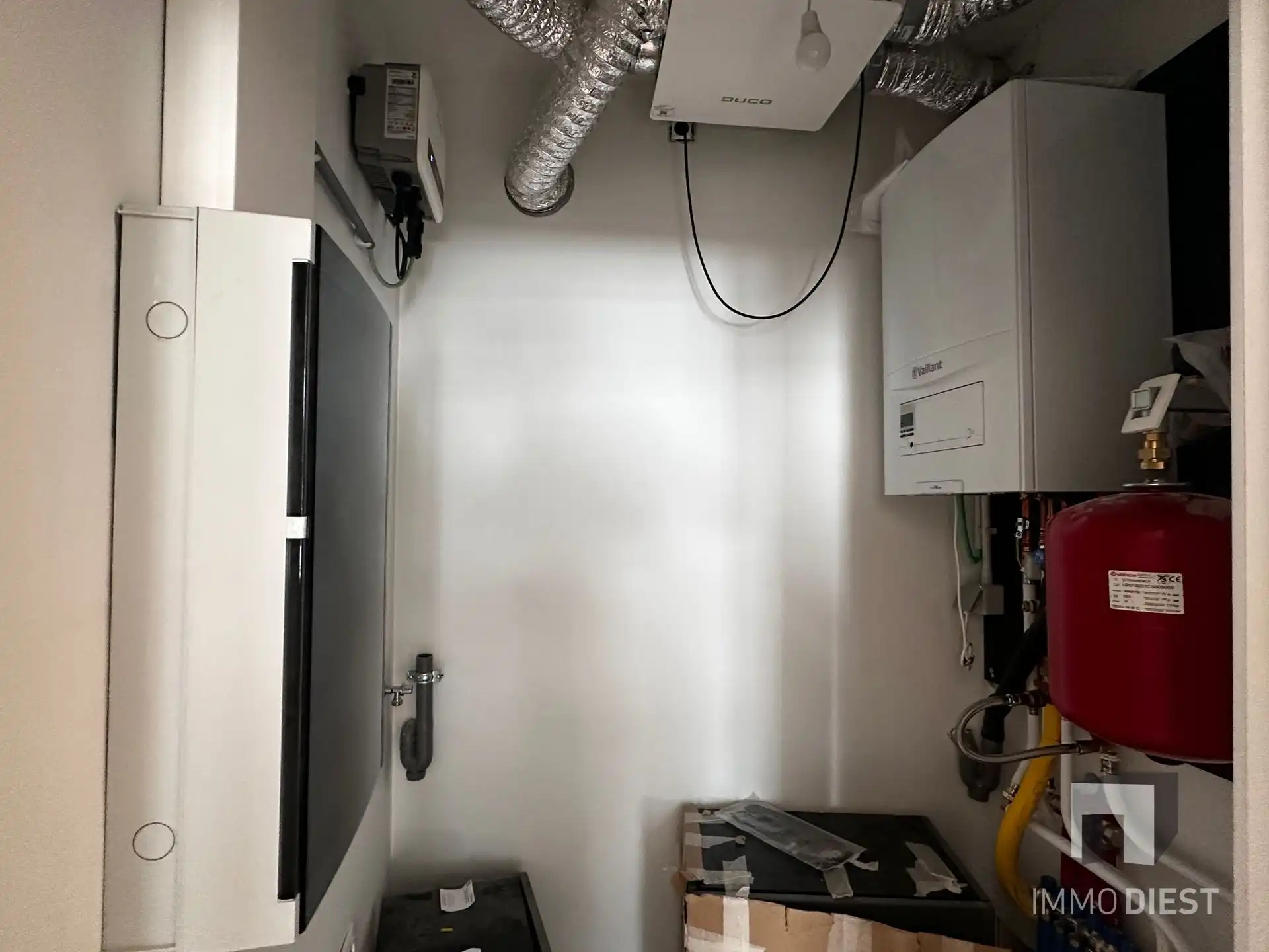 Knap appartement met terras en 2 slpks - centrum Diest - veel lichtinval foto 10