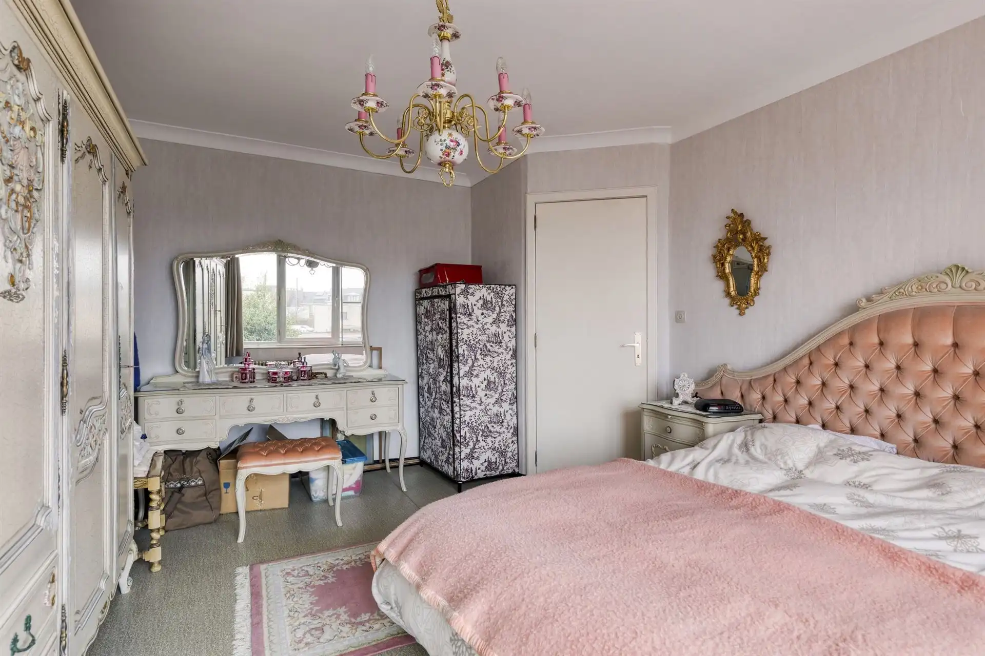 Ruime Woning met 3 of 4 slaapkamers, tuin en garage. foto 16