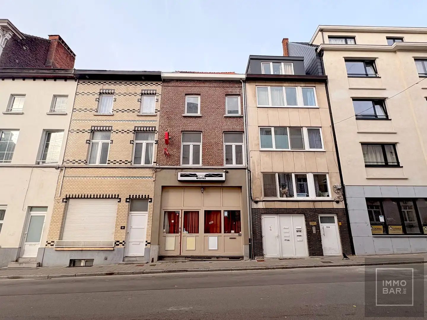 Deels gerenoveerd handelspand met woonpotentieel in bruisende studentenbuurt foto 2