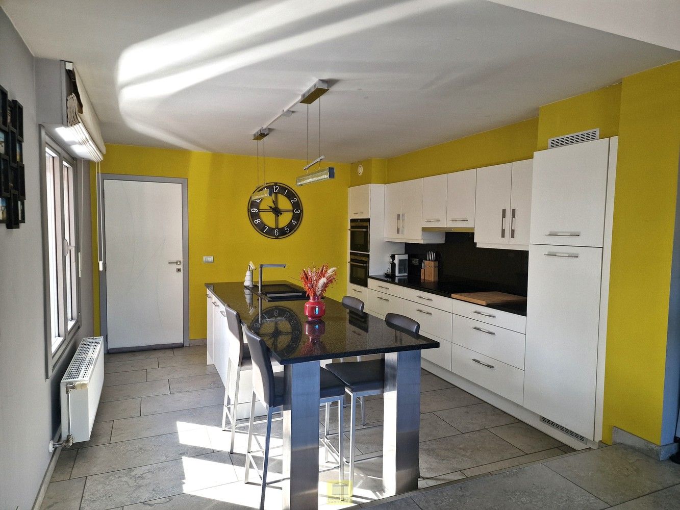Ruim en instapklaar appartement met terras in het hart van Ninove foto 6