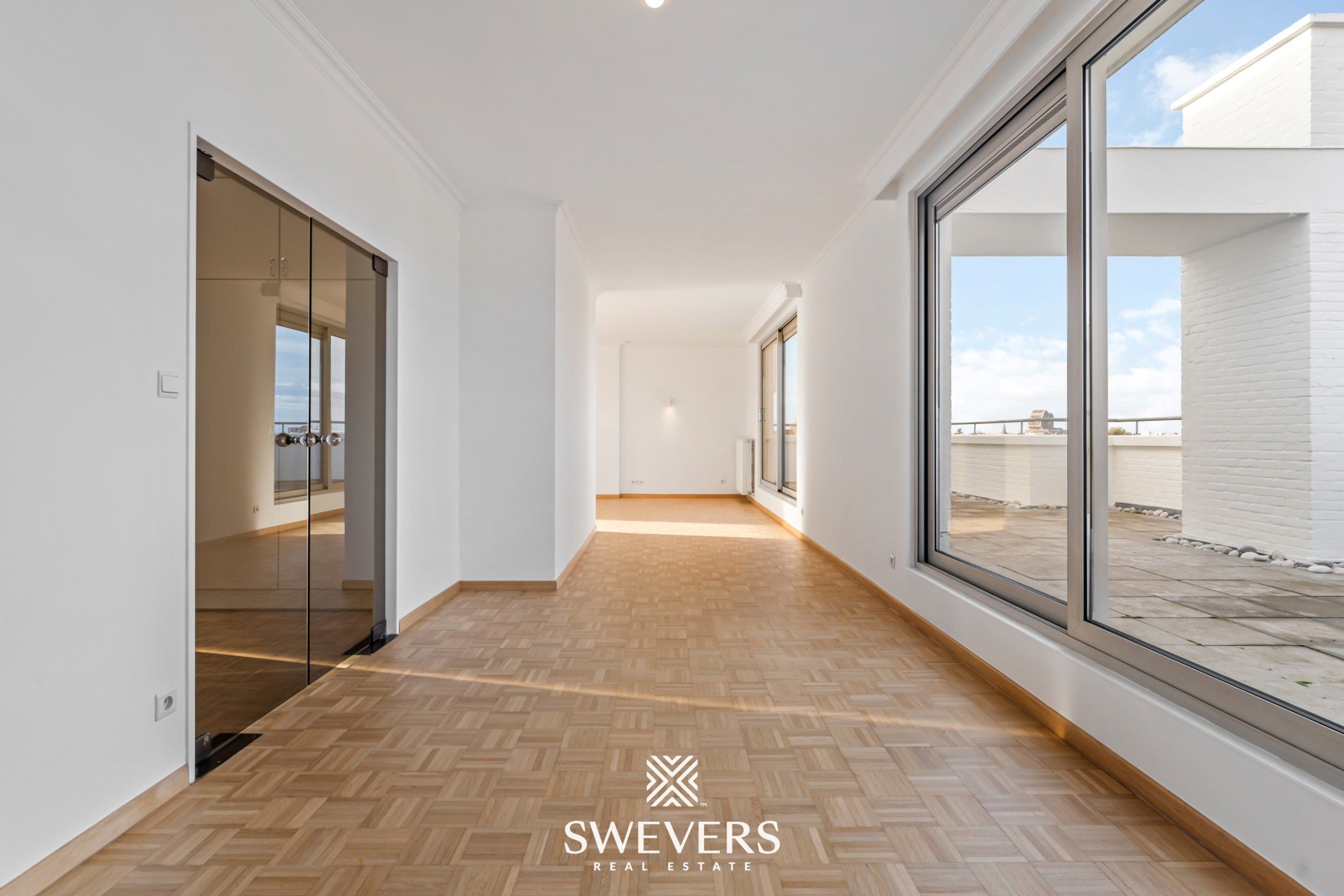 Exclusief duplex penthouse met royale terrassen in het hart van Hasselt foto 20