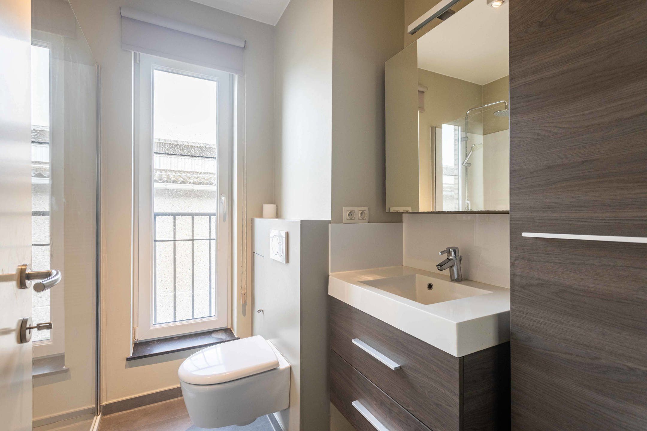 Lichtrijk appartement met terras en garagebox te Kluisbergen foto 10