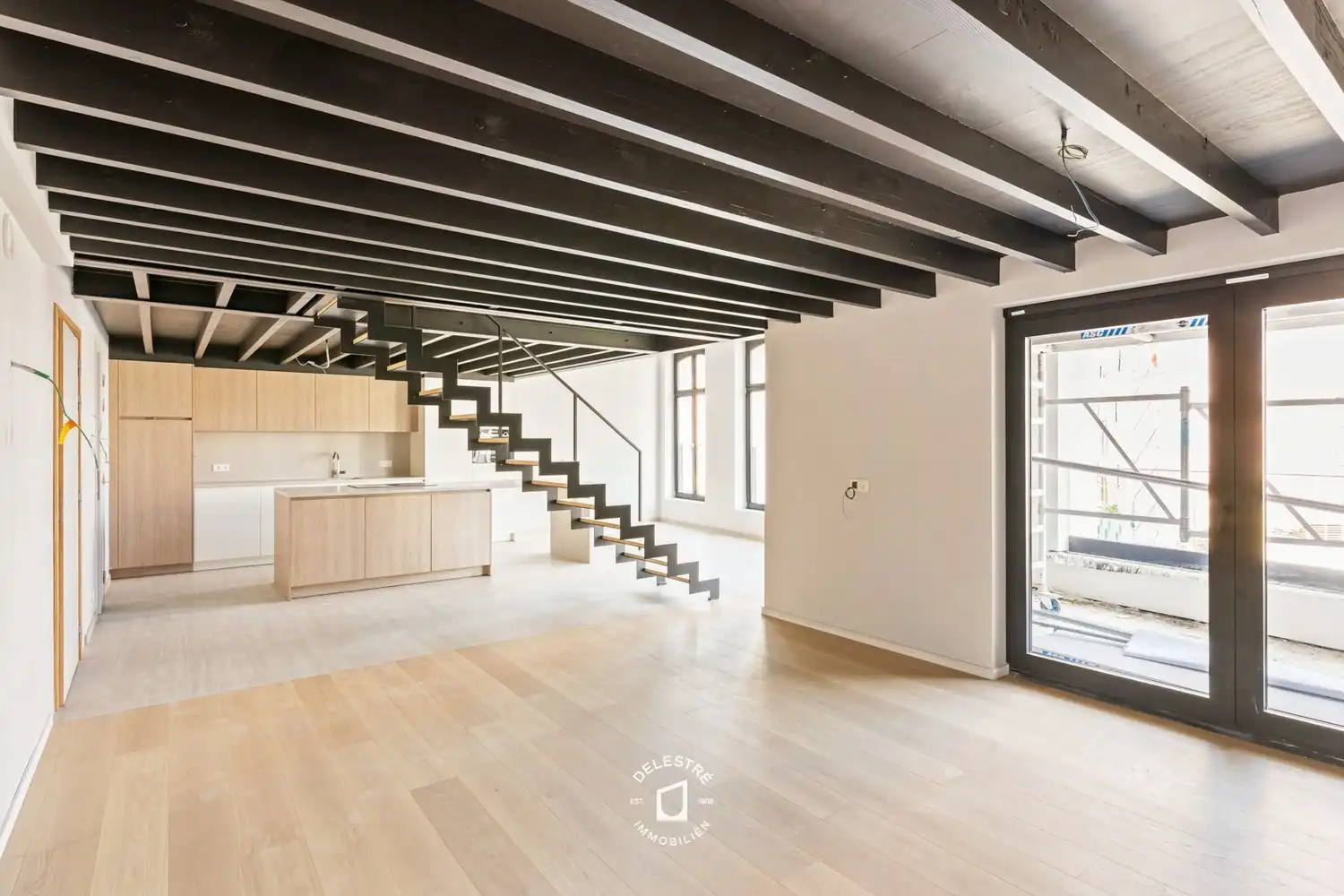 Exclusieve quasi-nieuwbouw 130 m² met privatieve lift en panoramisch uitzicht op de Grote Markt foto 4
