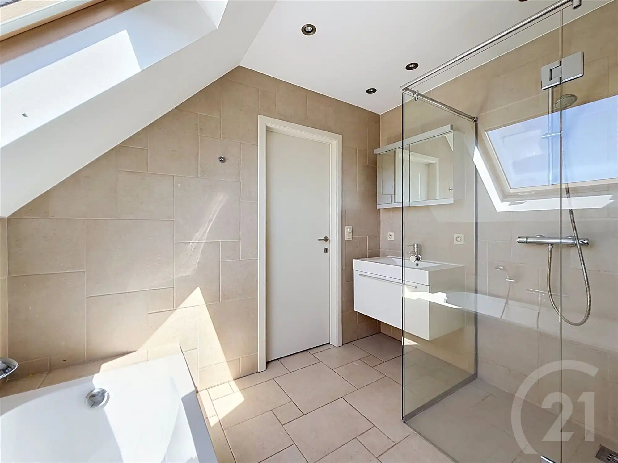 Prachtige penthouse te koop in Olen! foto 11