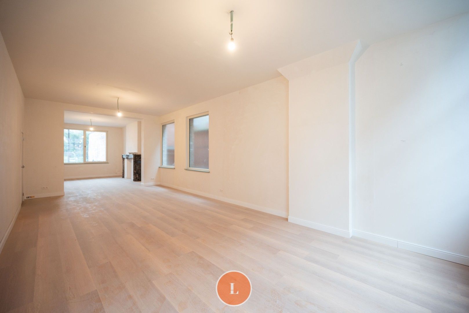 Handelspand/kantoor in historisch complex foto 3