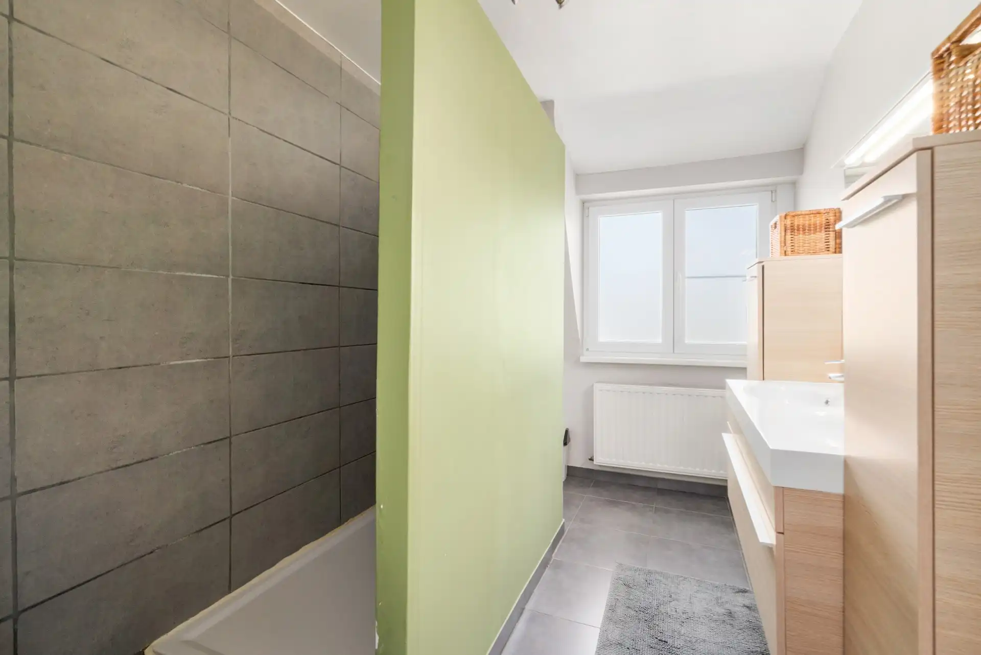 Charmante Half open bebouwing met 2 slaapkamers en prachtige tuin.  foto 20