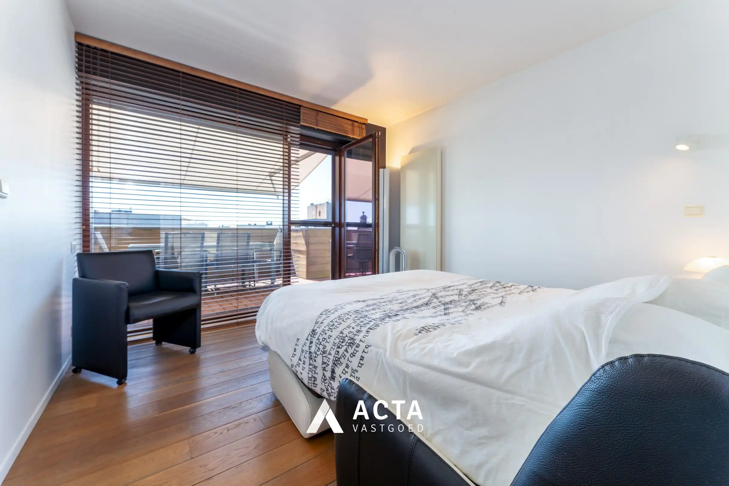 Luxueus dakappartement met 3 slaapkamers en panoramische terrassen in hartje Oostende foto 17