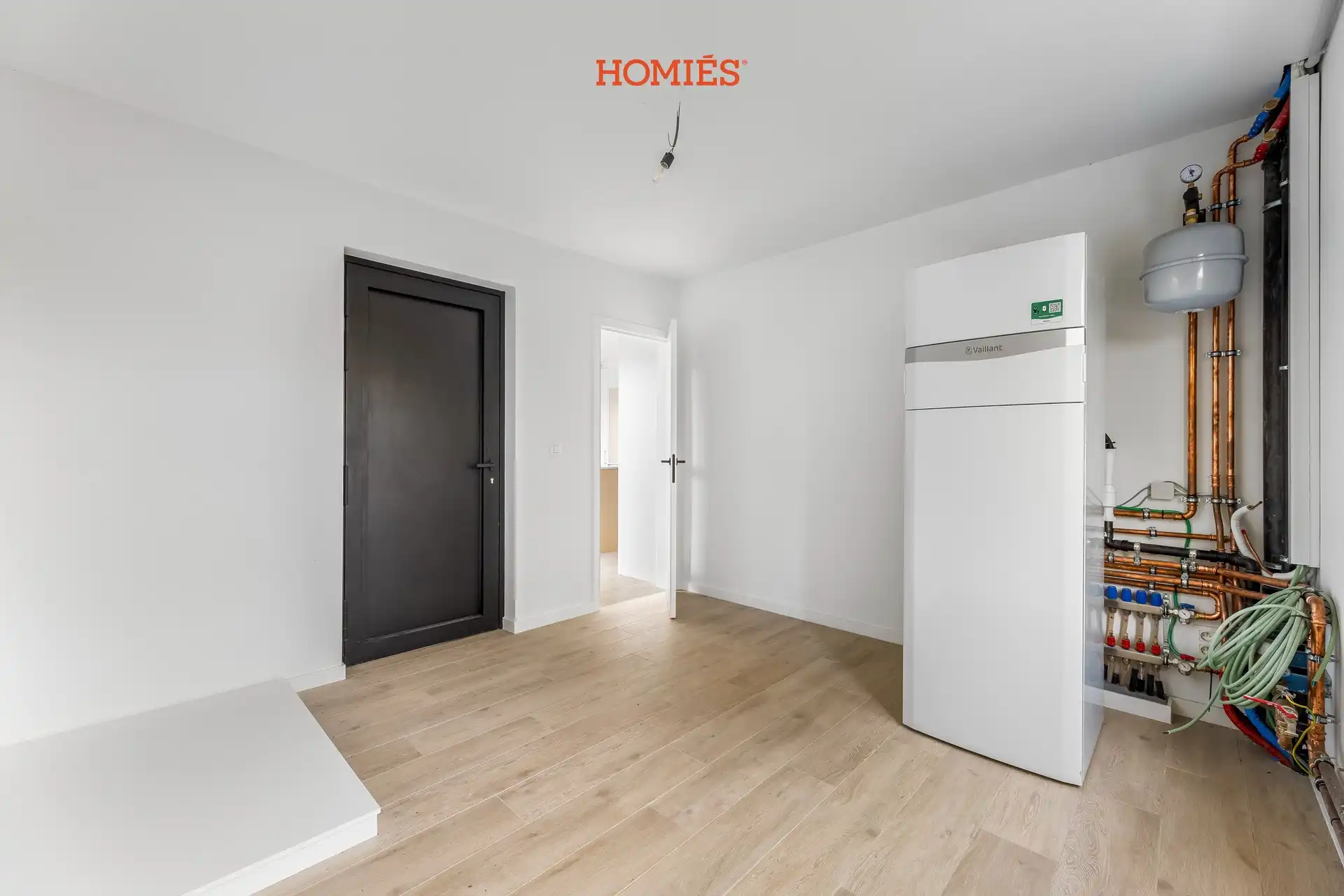 Volledig gerenoveerde woning met 4 slaapkamers foto 26