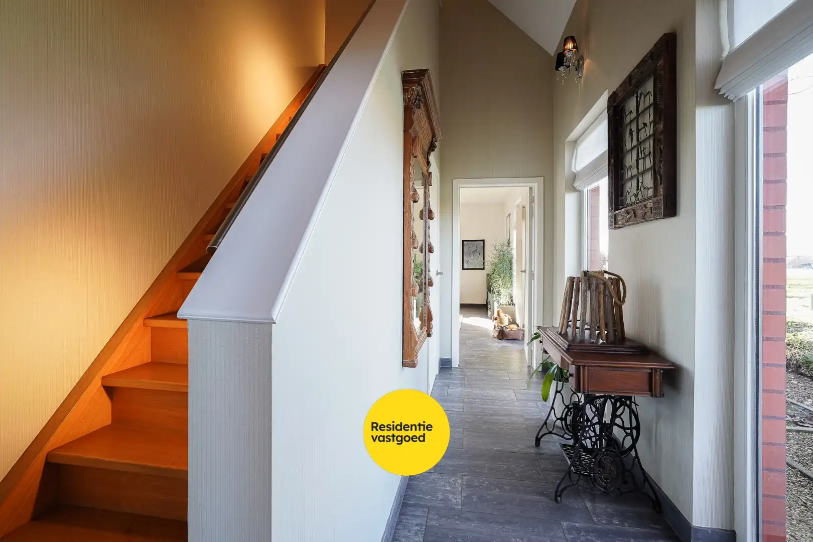 Ruime gezinswoning in doodlopende straat foto 14