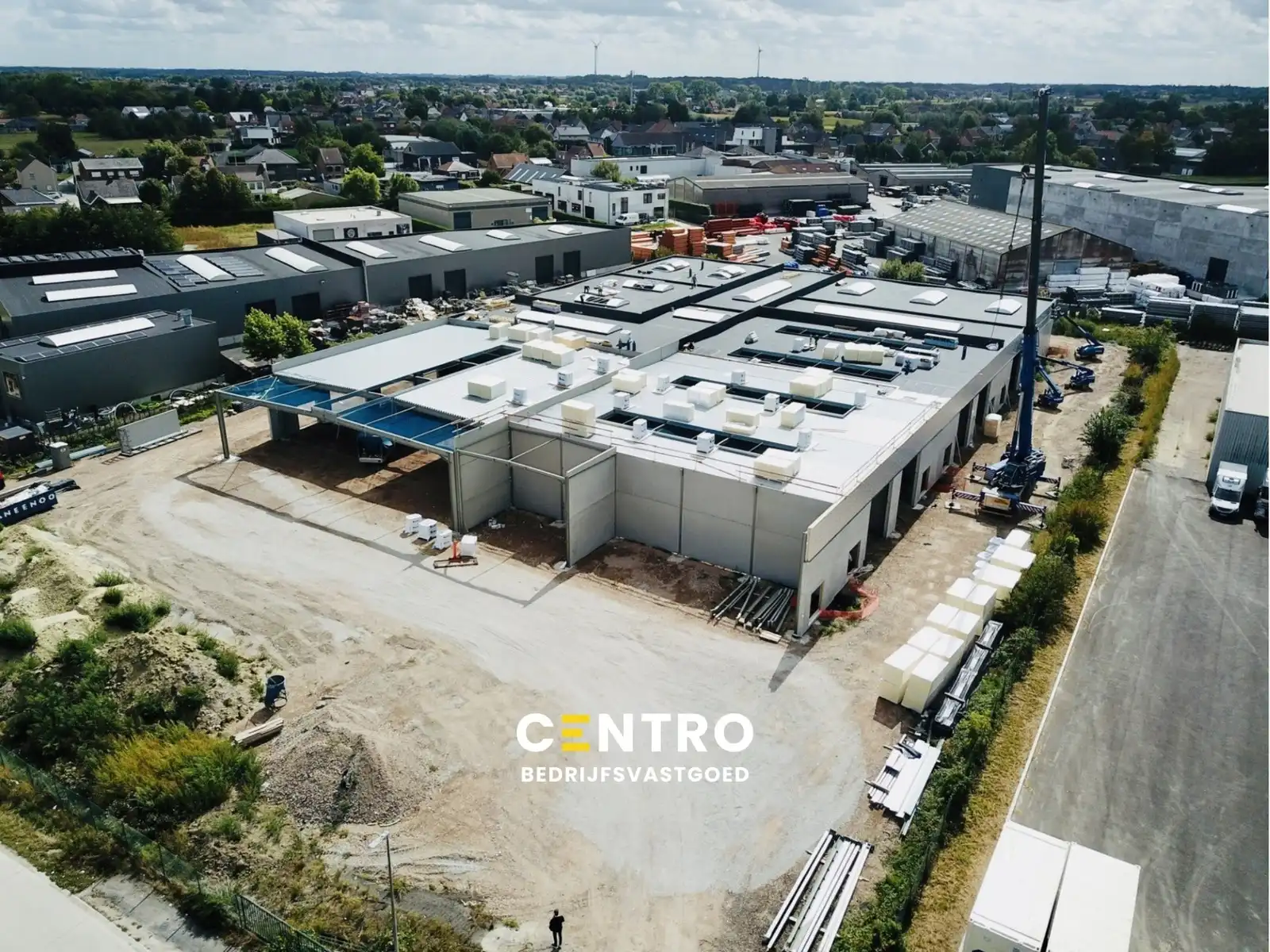 NB KANTOOR (164 m² - 1° verd.) met onderliggend MAGAZIJN (164 m² - op glv.), inclusief 6 private PARKEERPLAATSEN op industriezone te Zedelgem foto 5