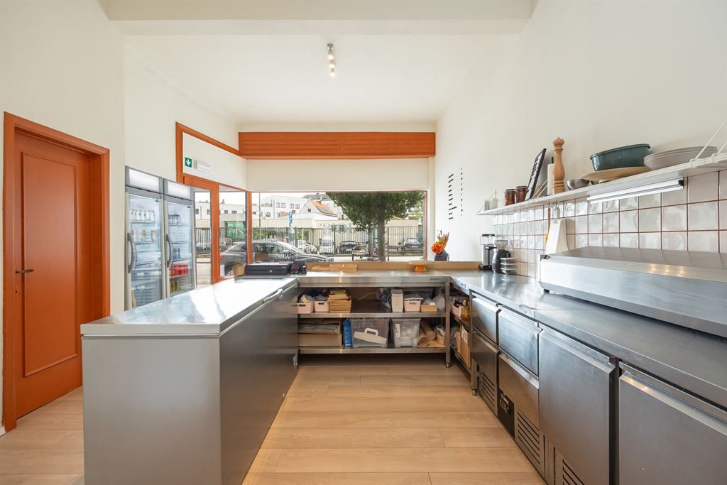 Gerenoveerde handelszaak in Antwerpen Zuid foto 3