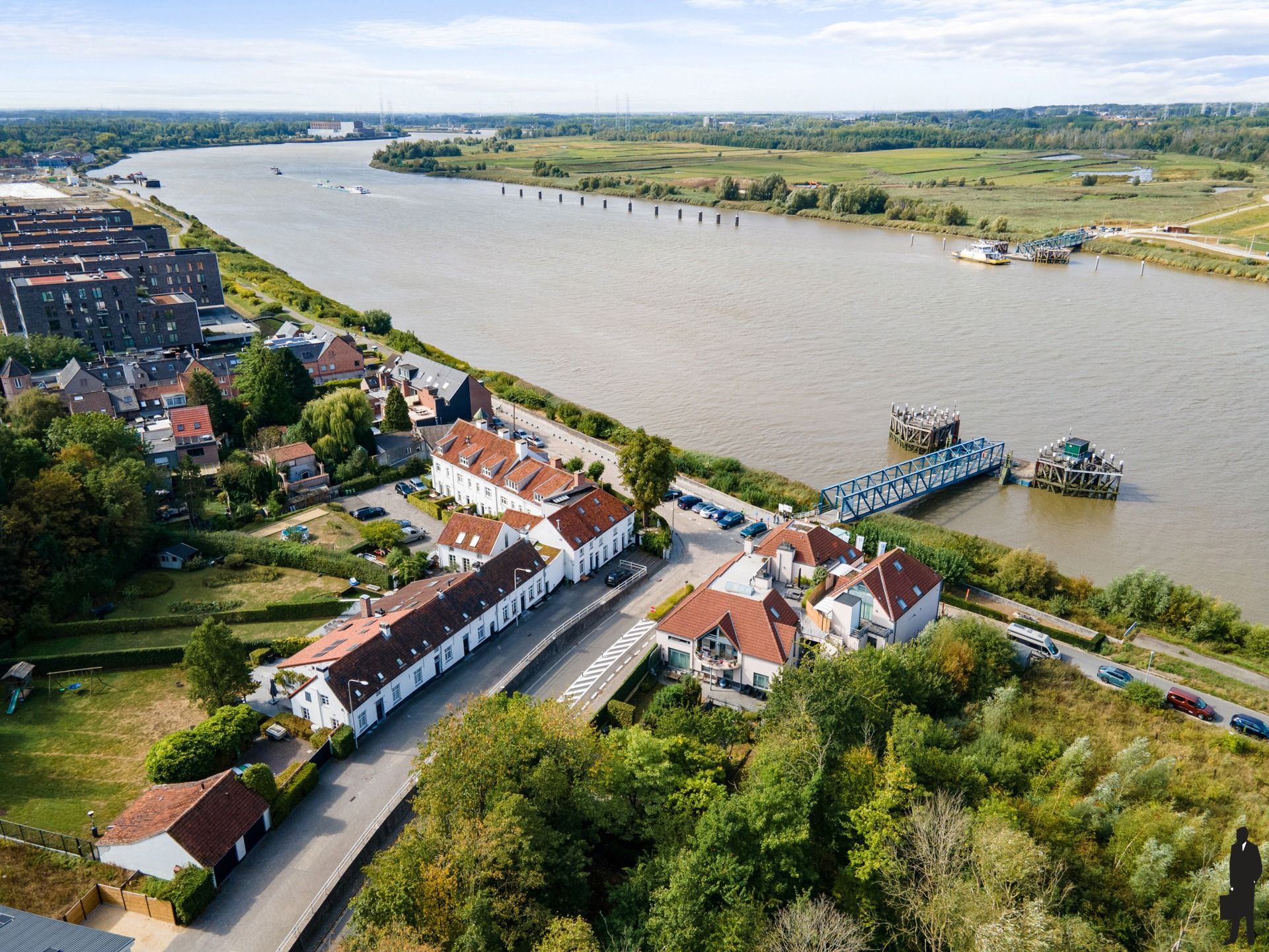 Charmante en unieke woning met Scheldezicht te Hemiksem foto 2