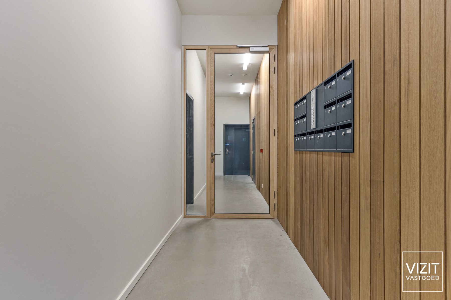 Gelijkvloersappartement met staanplaats en kelder!  foto 3