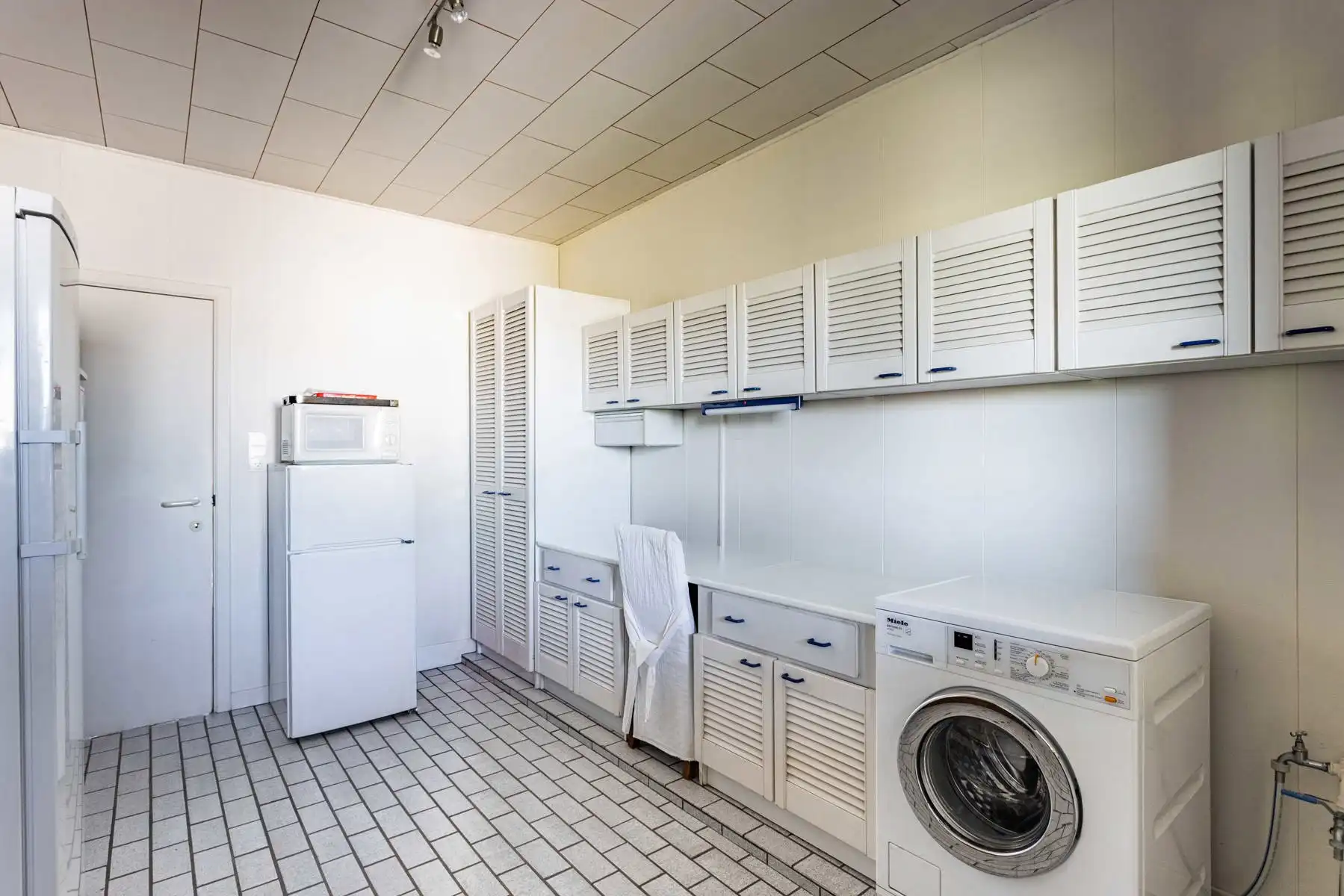 Instapklare woning met 4 slaapkamers en tuin te Erpe! foto 9