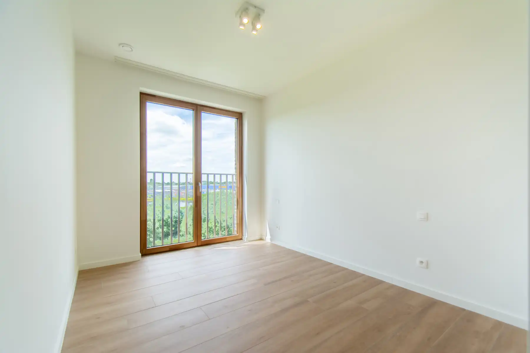Rustig en comfortabel 3slpk appt. met mooi terras  foto 14