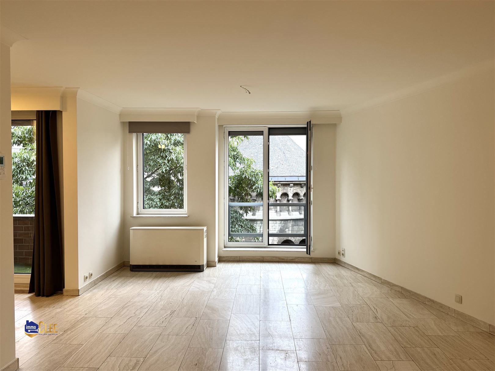 Ruim gerenoveerd appartement op het Sint-Martenplein foto 6