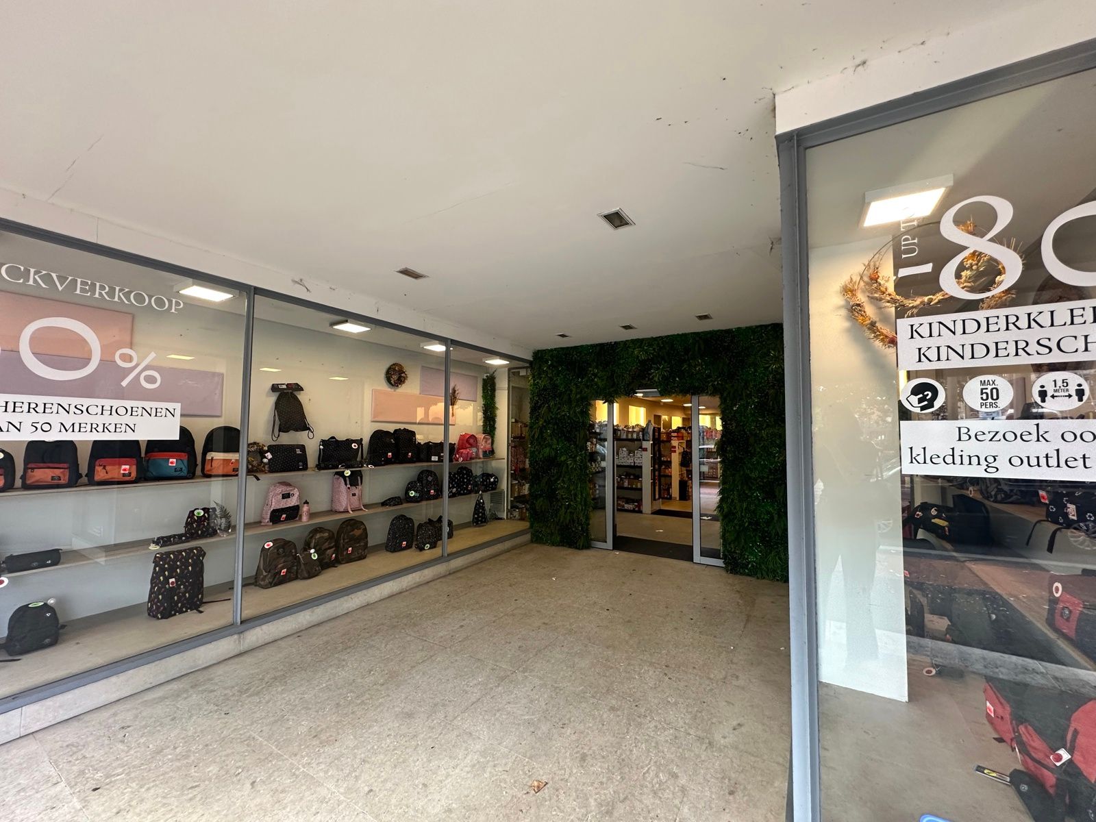 Commerciële opportuniteit op toplocatie foto 2