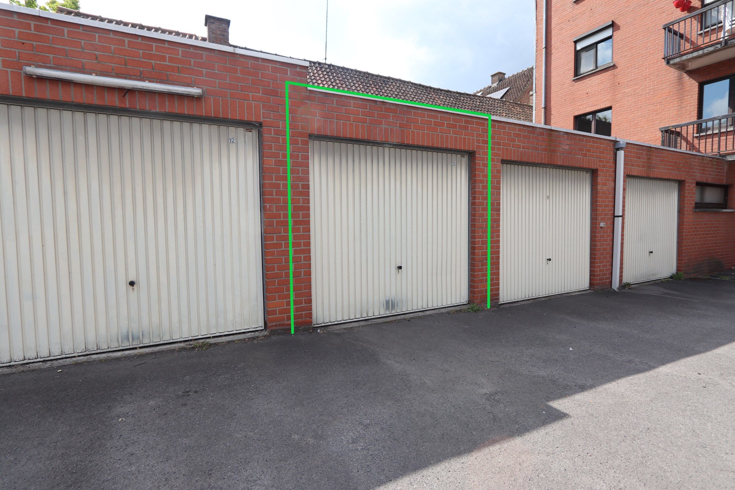 CENTRAAL GELEGEN, RUIM APPARTEMENT MET GARAGE foto 18