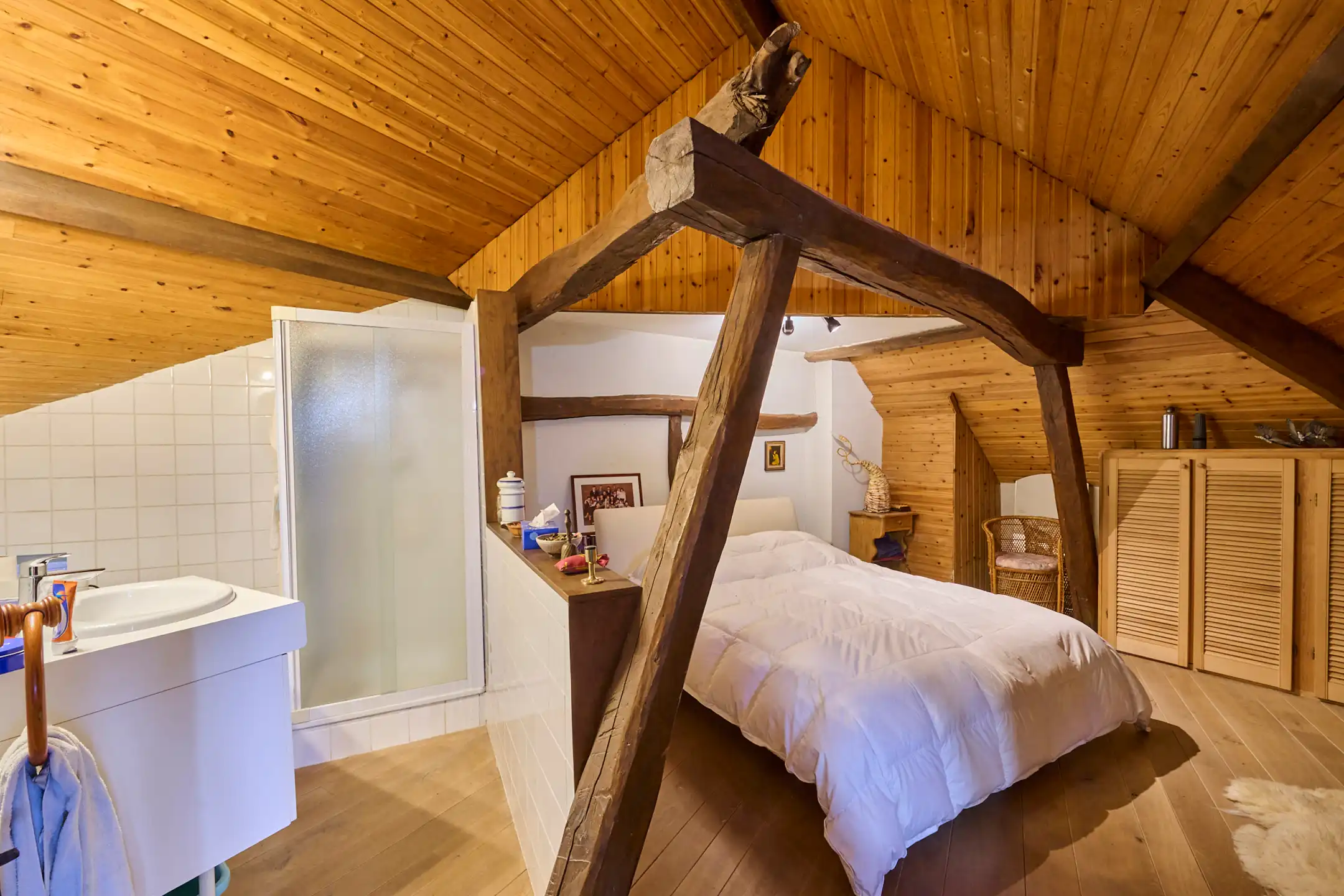 Prachtige vierkantshoeve met binnenkoer op een uitgestrekt perceel van 1ha 43 a 15 ca foto 10