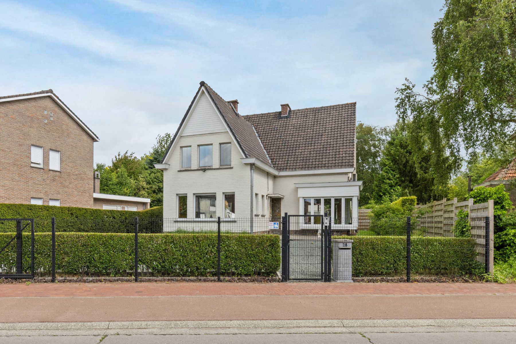()=>{if(producerUpdateValueVersion(node),producerAccessed(node),node.value===ERRORED)throw node.error;return node.value} Graaf van Hoornestraat 18 - 9800 Deinze