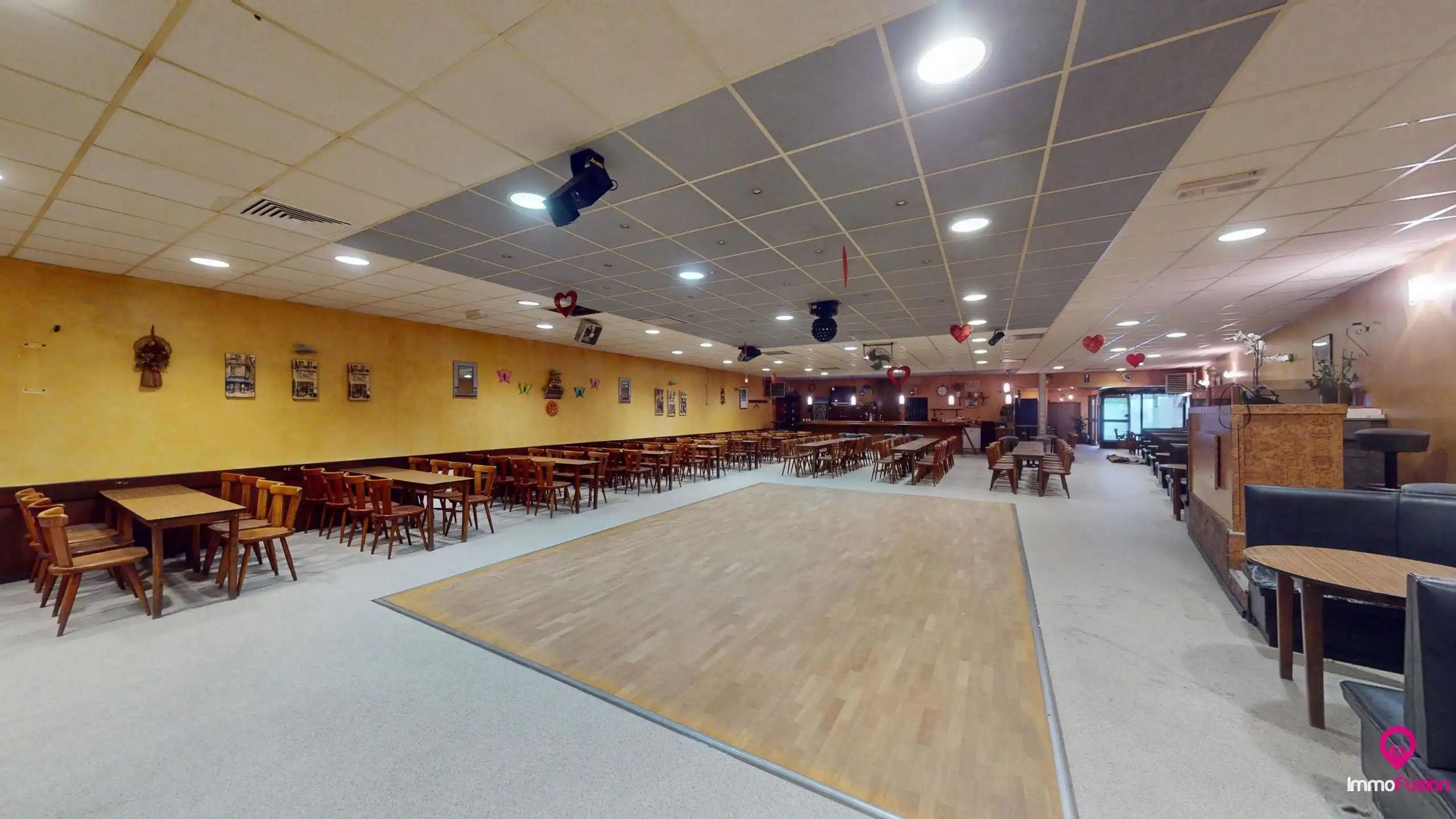 Danszaal 600m² + vergunde woonst in het bruisende Zonhoven! foto 3