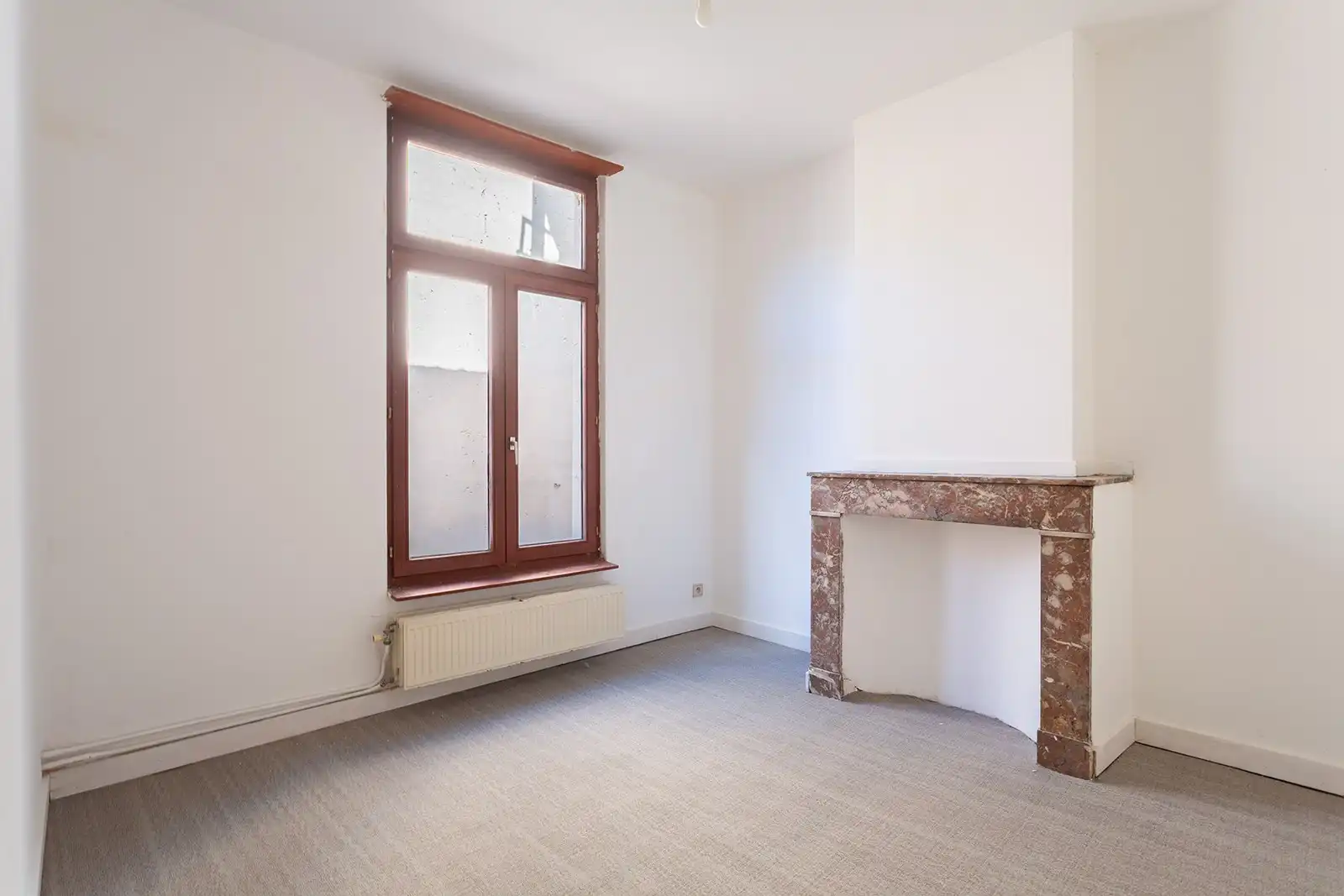 Woning met 6 slaapkamers, volledig naar eigen smaak renoveren foto 23