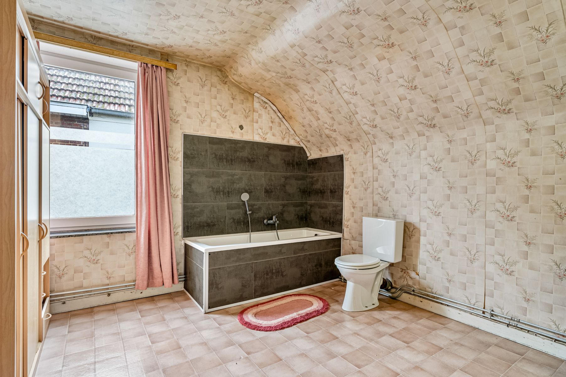 Charmante woning: Rust, ruimte en renovatiemogelijkheden foto 13