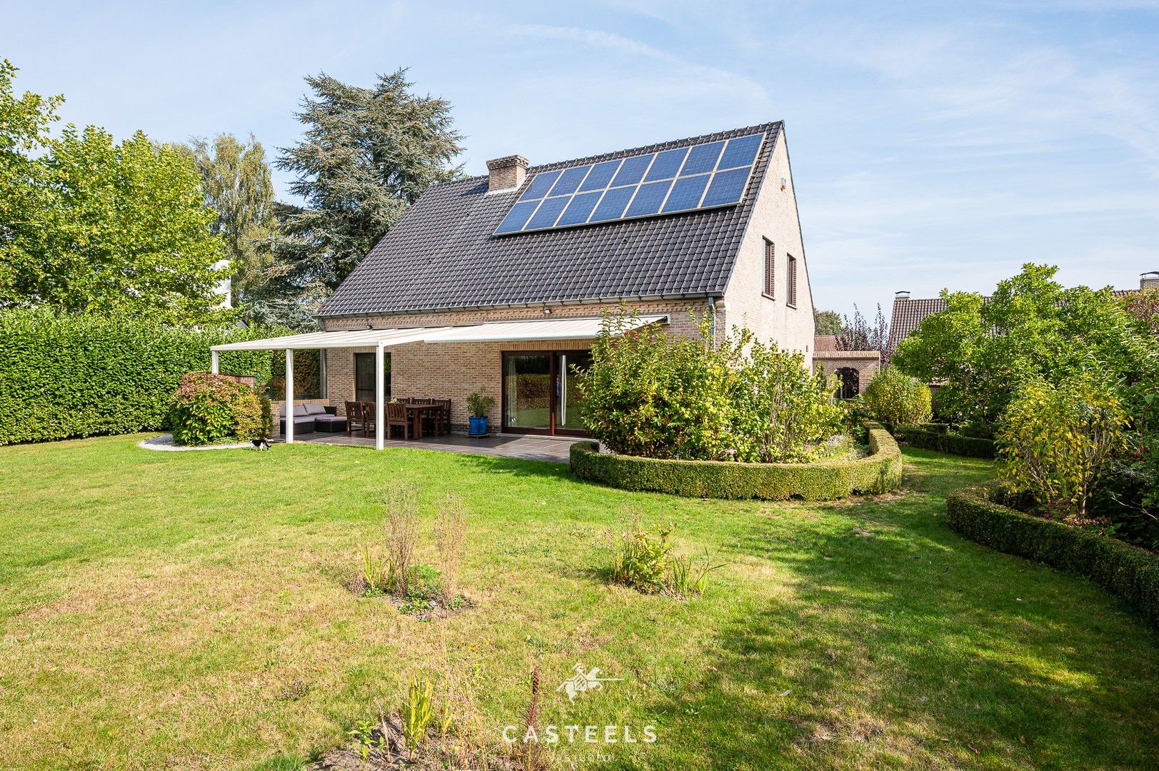 Ruime, instapklare gezinswoning met prachtige tuin te koop foto 18