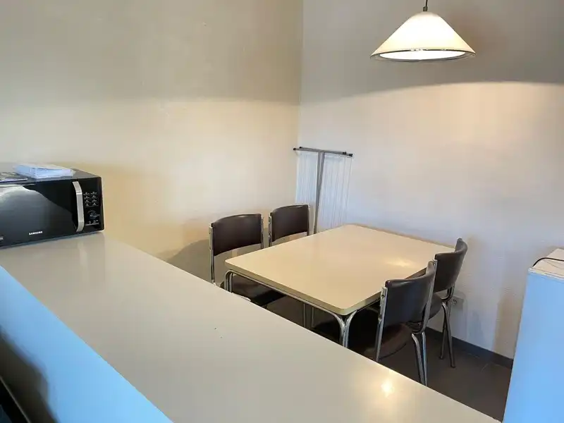 GEMEUBELDE STUDIO IN HET STADSCENTRUM foto 4