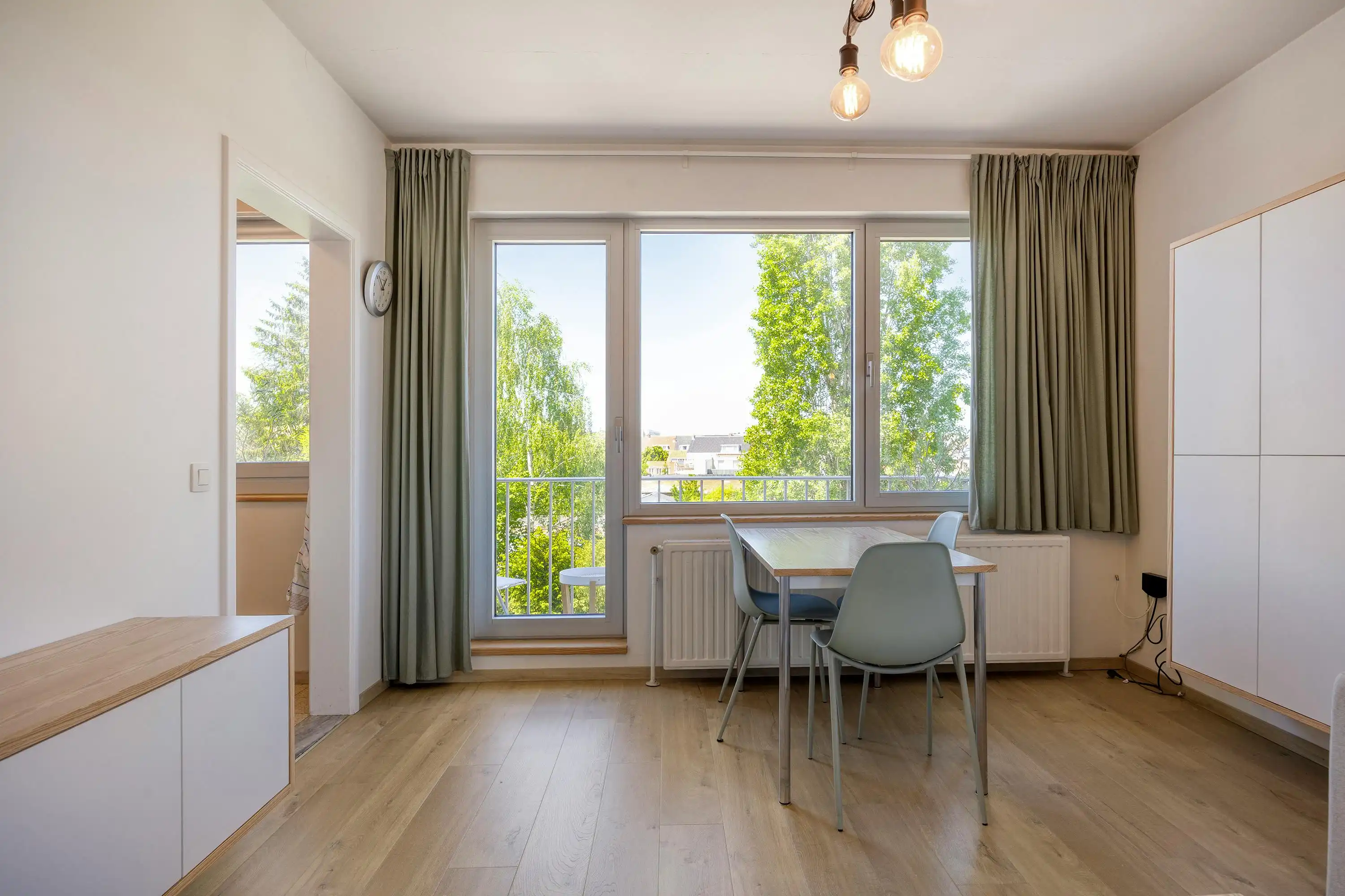 Instapklaar appartement met garagebox op toplocatie in Hasselt foto 5