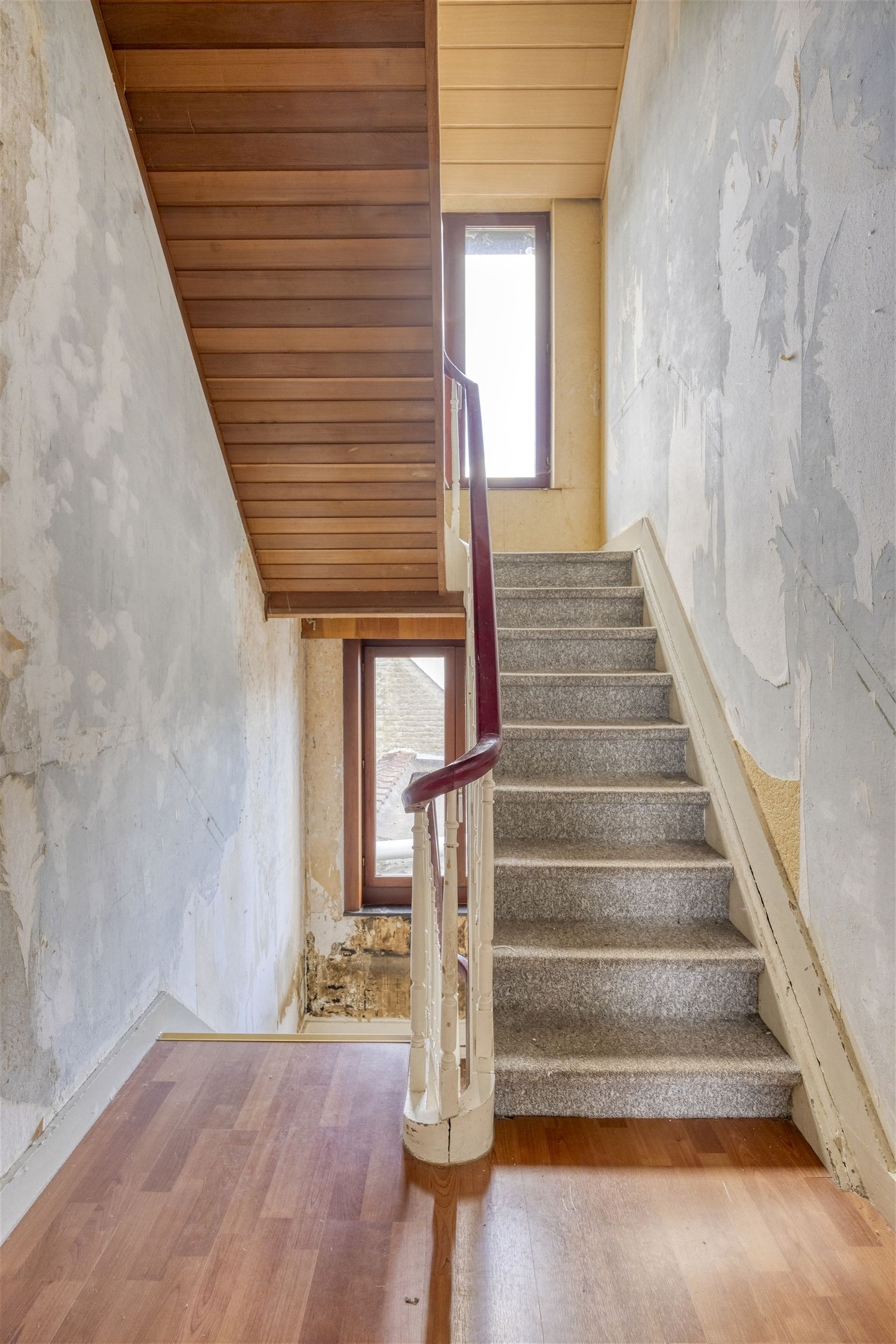 Te renoveren woning met 4 kamers foto 5