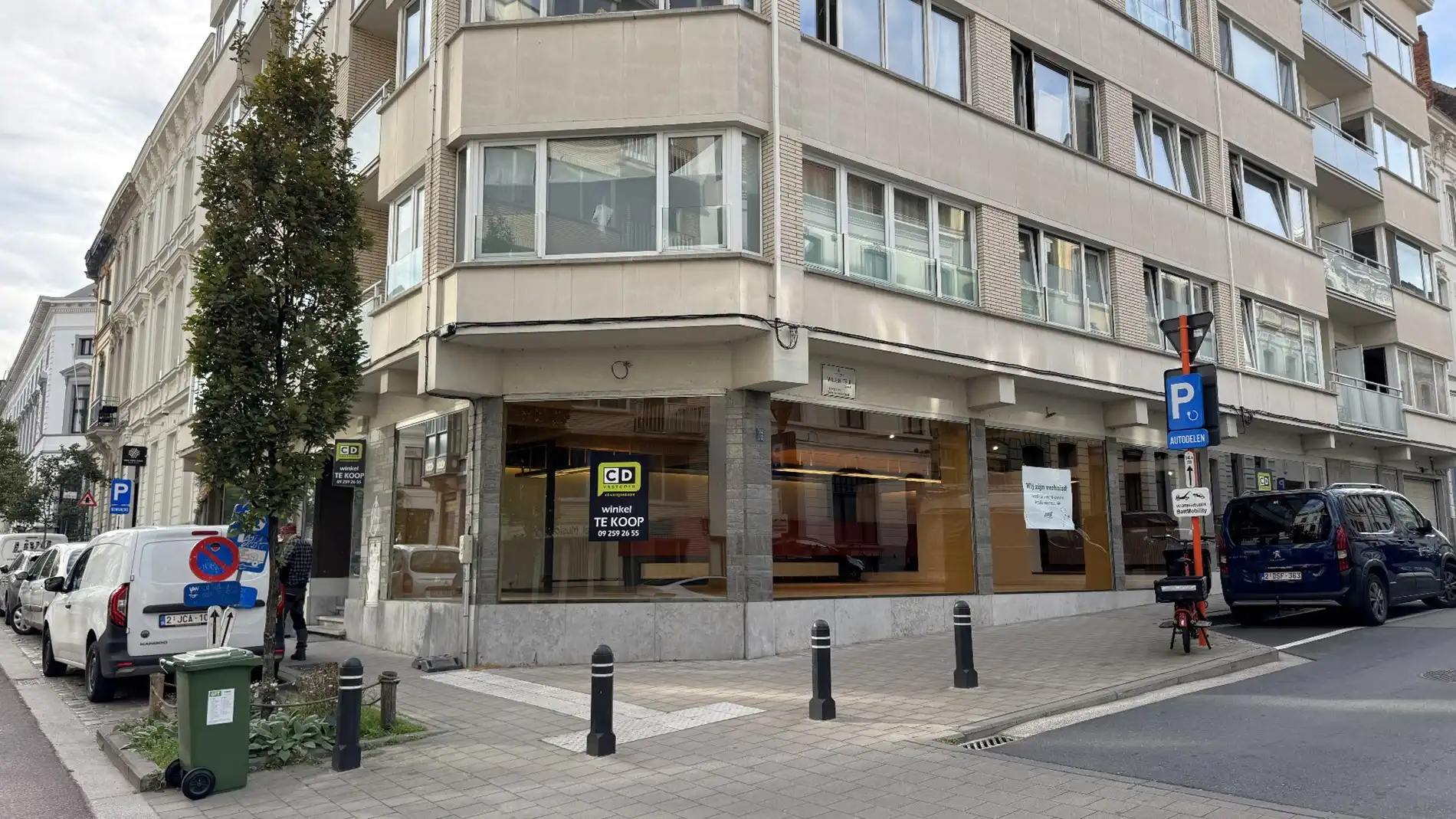 Handelsruimte te koop in Bagattenstraat in Gent-centrum foto 2