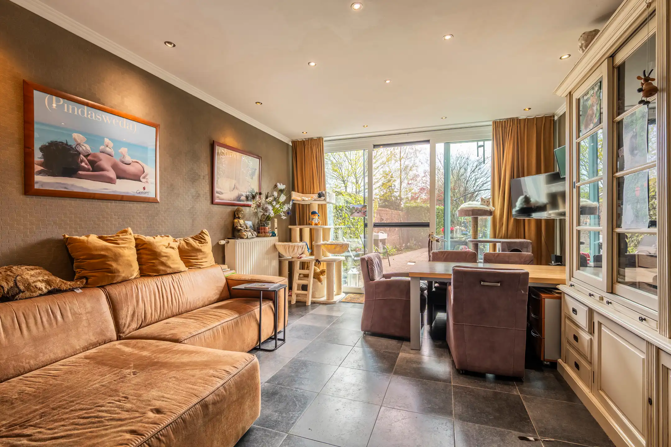 Ruime karakter woning van 220m² op 320m² grond. foto 10