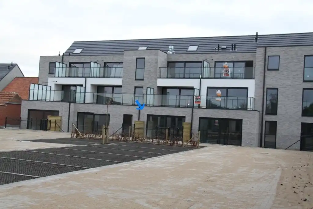 Gelijkvloers, energiezuinig appartement in centrum Westrozebeke foto 6