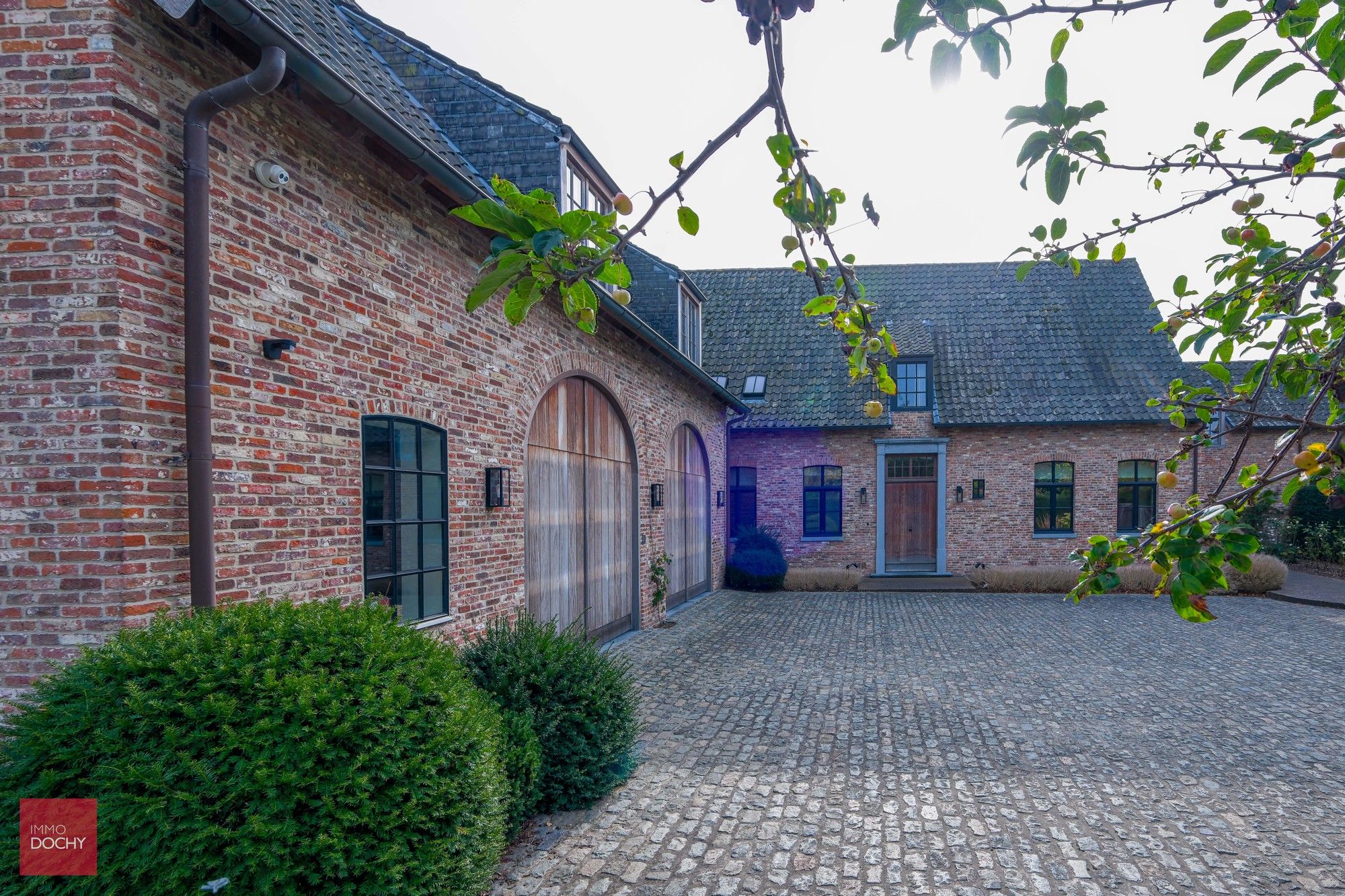 Recent gebouwde villa - ongeëvenaard qua afwerking - palend aan domein De Gavers foto 6