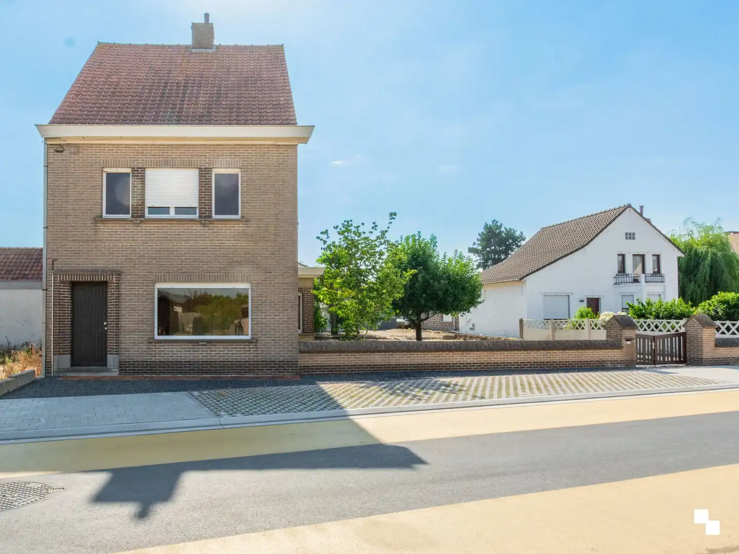 Ruime, te renoveren woning in het mooie Asper foto 26