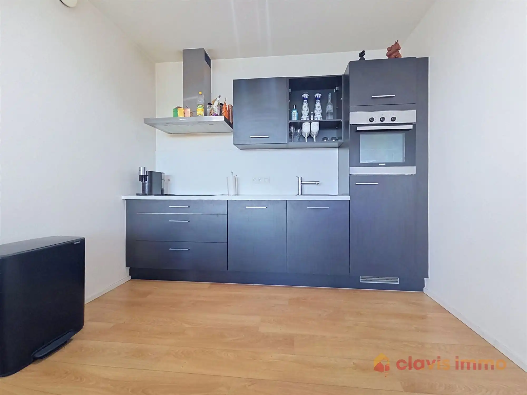 Appartement met terras en parking foto 29
