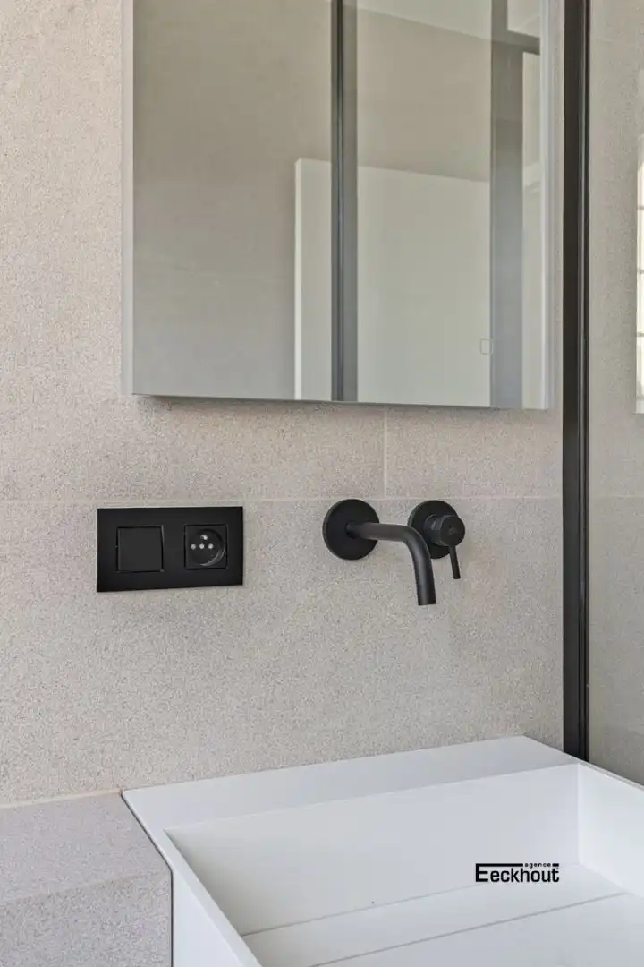 Luxueus en lichtrijk appartement in het centrum van Oostende! foto 16