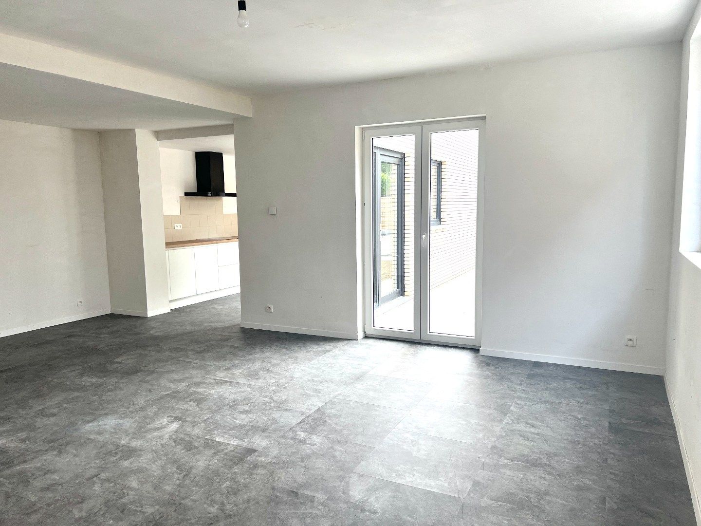 🌞 Energiezuinig en instapklaar appartement te huur in hartje Harelbeke! foto 5