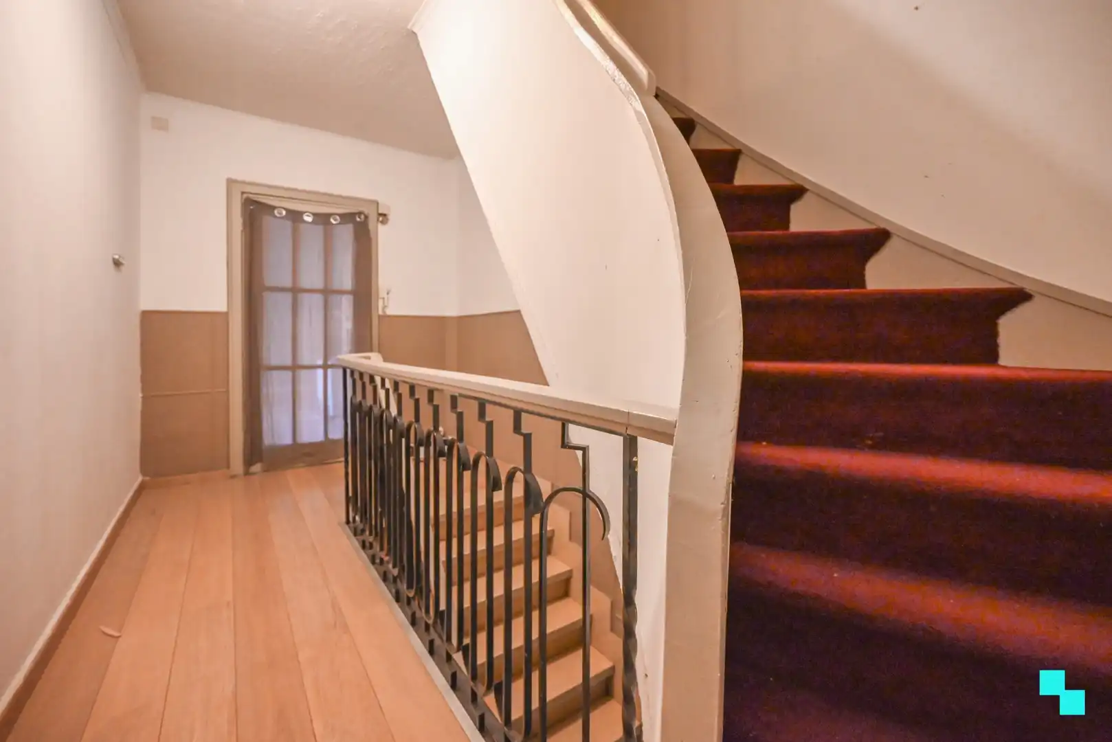 Interessante opbrengsteigendom in hartje Izegem foto 9