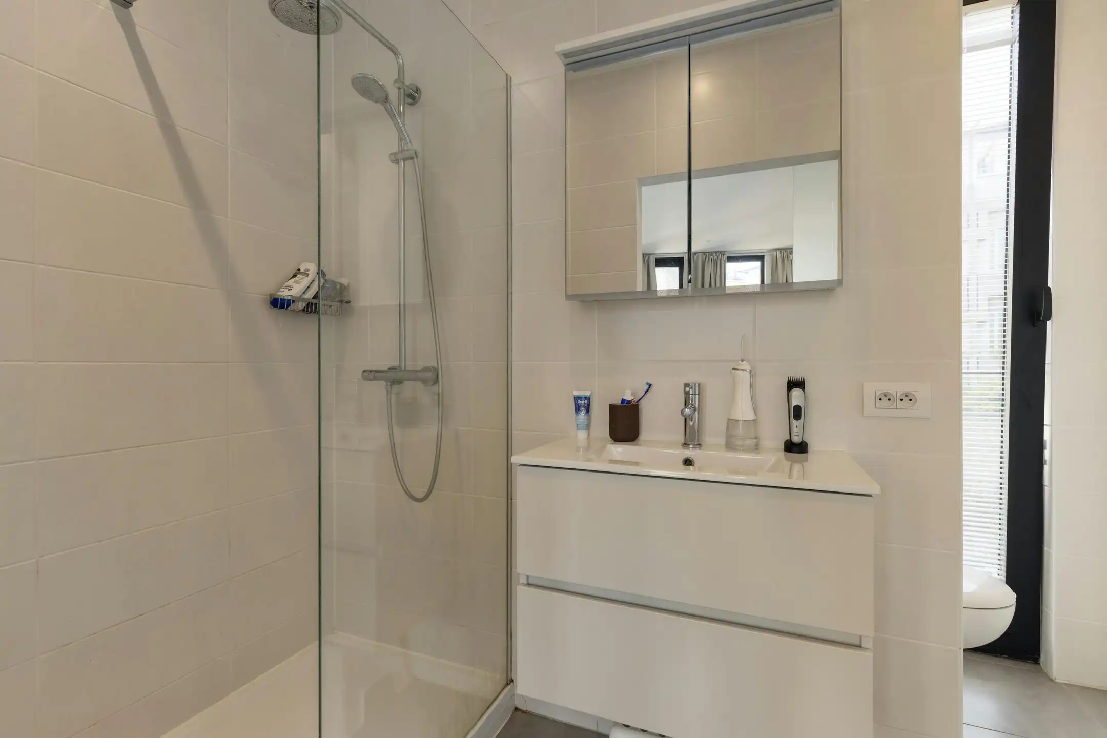 Moderne stadswoning met 2 slaapkamers in hartje Gent te koop foto 11