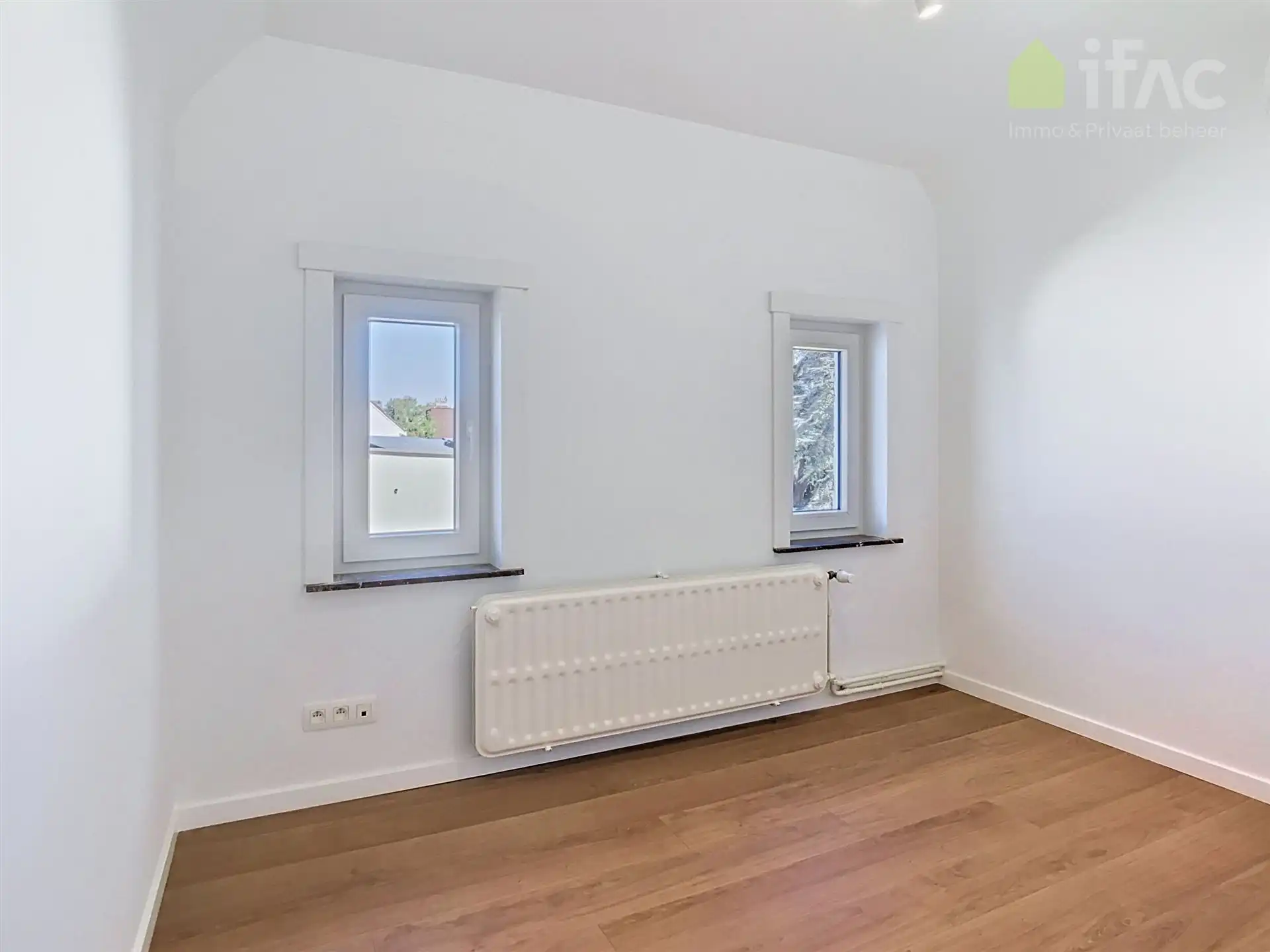 Villa op toplocatie met prachtige tuin foto 23
