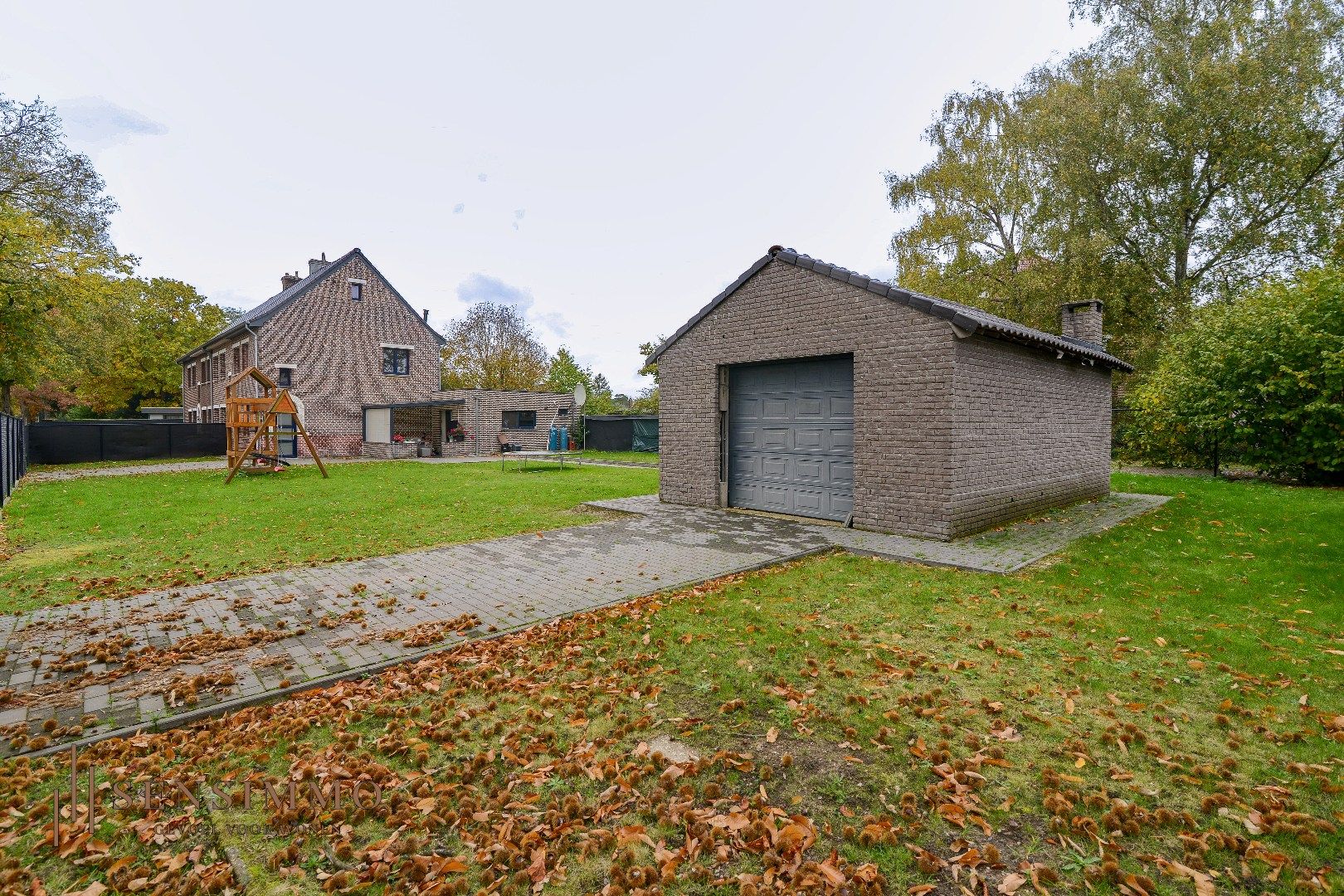 Halfopen woning met 3 slaapkamers en ruime tuin foto 18