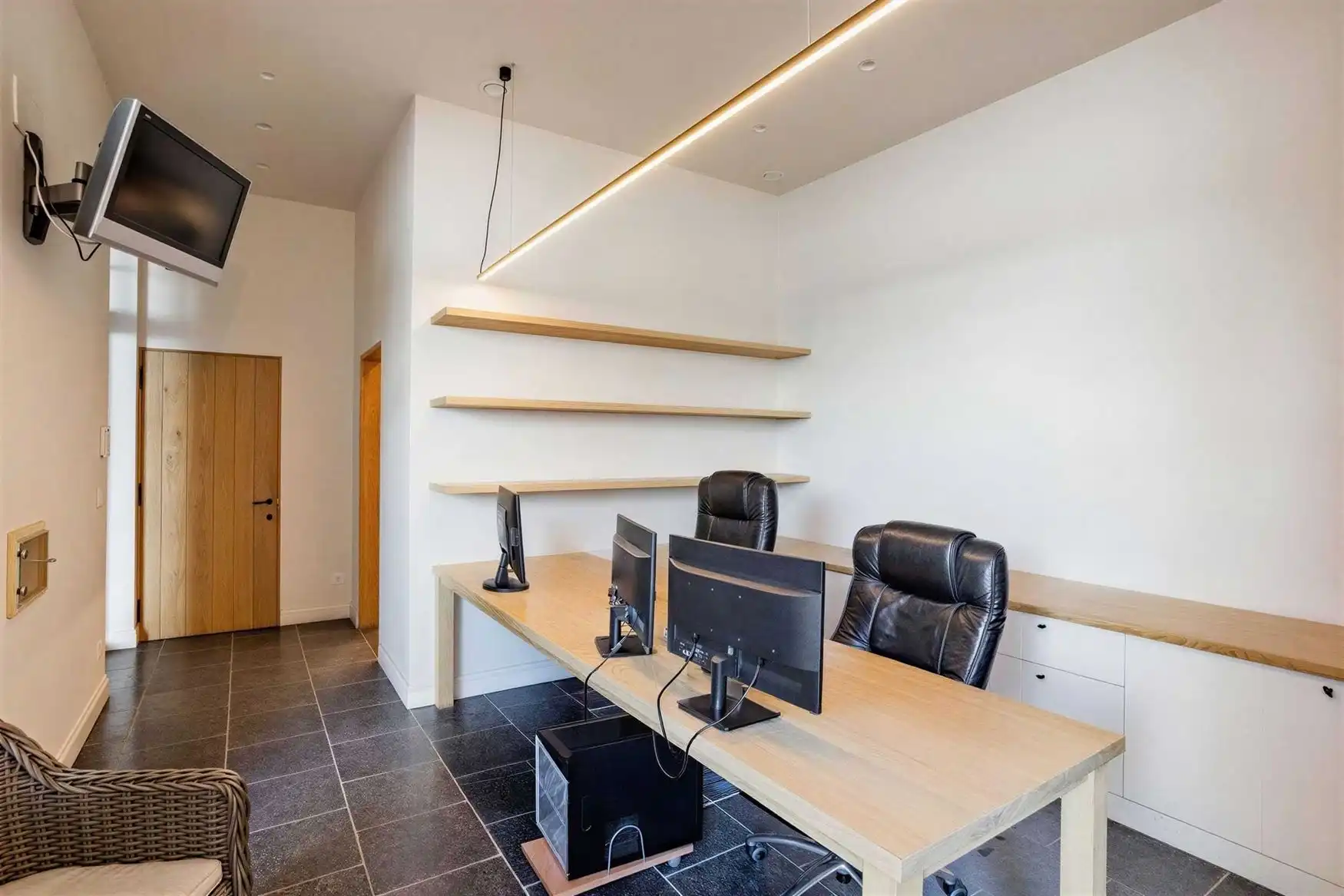 Woning met bureau en magazijn van 431 m² in Gentbrugge foto 5