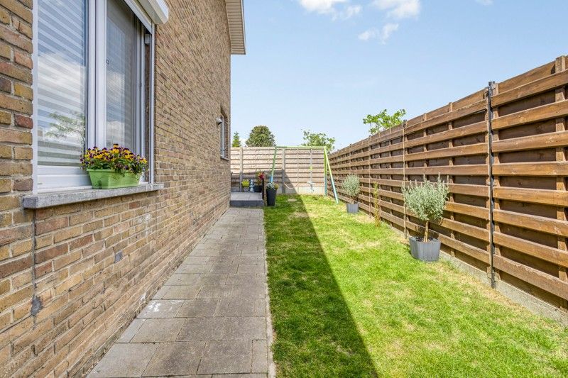 GERENOVEERDE HALFOPEN BEBOUWING IN RUSTIGE EN KINDVRIENDELIJKE WIJK – WIELSBEKE foto 26
